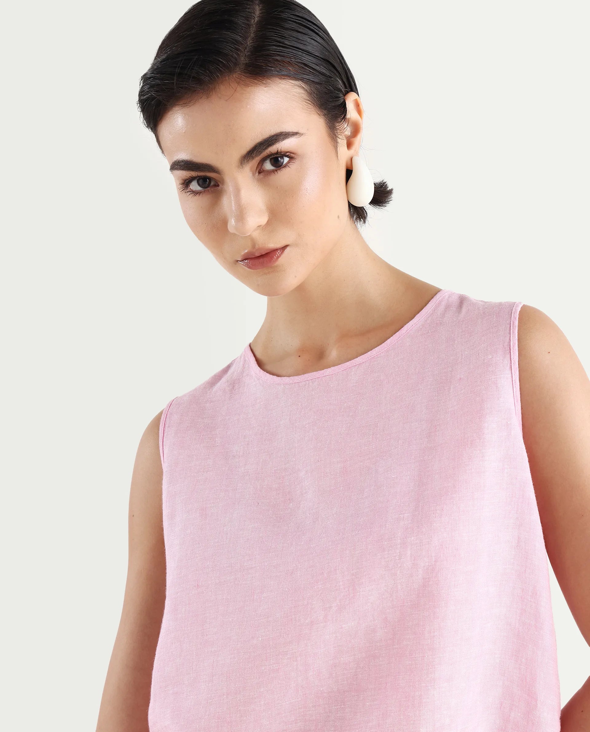 Rareism Women's Nenk Light Pink 100% Linen Sleeveless Crew Neck Regular Fit Plain Top