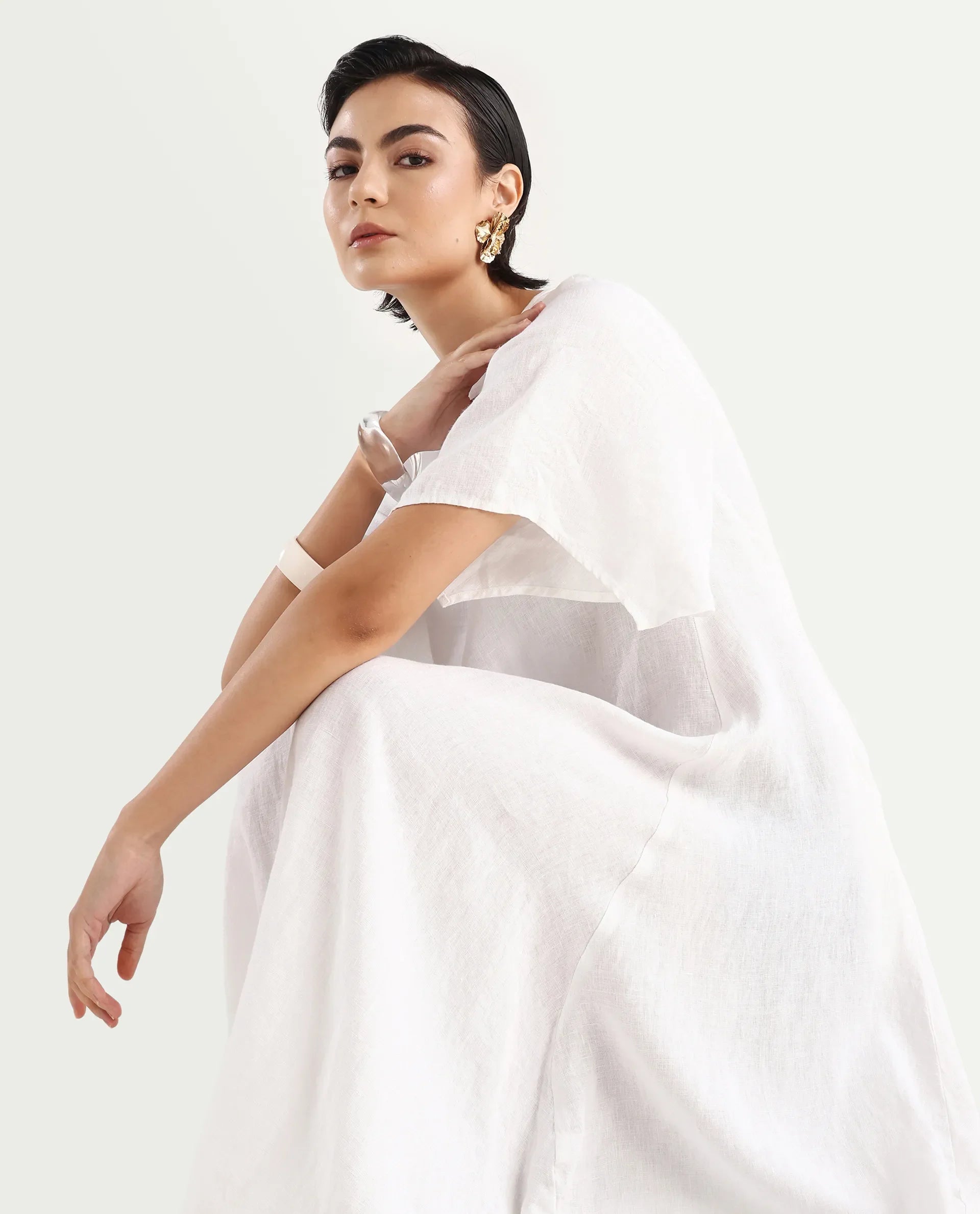 Rareism Women's Nensy White Linen Crew Neck Relaxed Fit Plain Dress