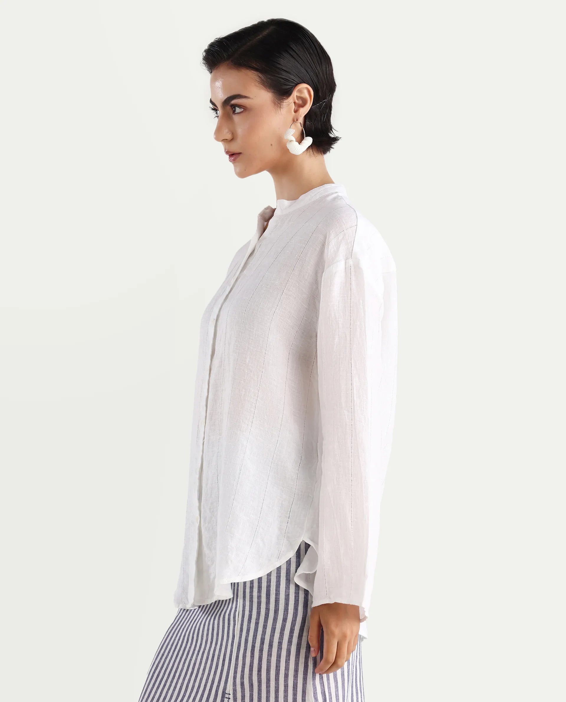 Rareism Women's Nenti White Cotton Mandarin Collar Regular Fit Plain Top
