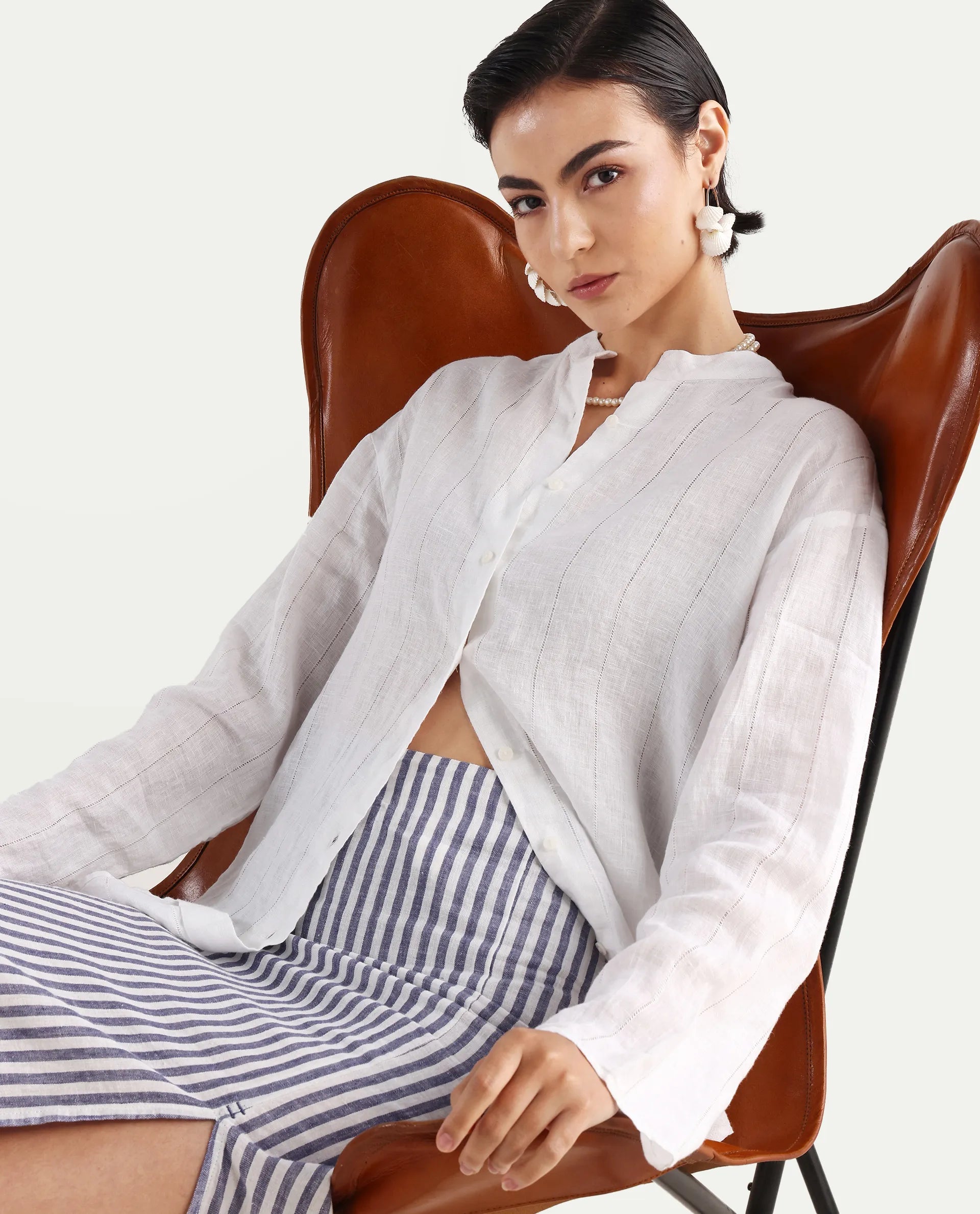 Rareism Women's Nenti White Cotton Mandarin Collar Regular Fit Plain Top