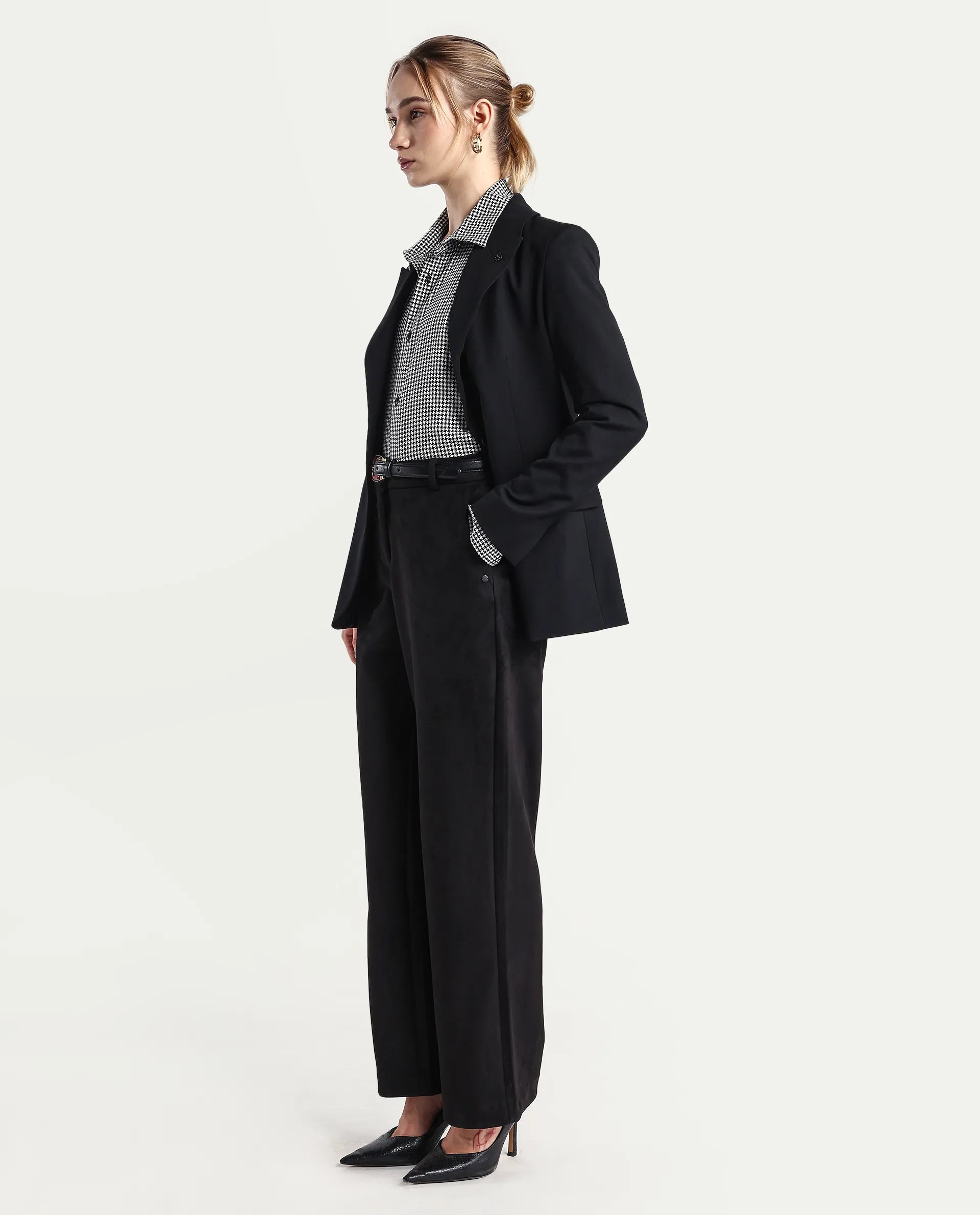 Rareism Women's Niwast-B Black Polyester Blend Straight Fit Travel Trouser