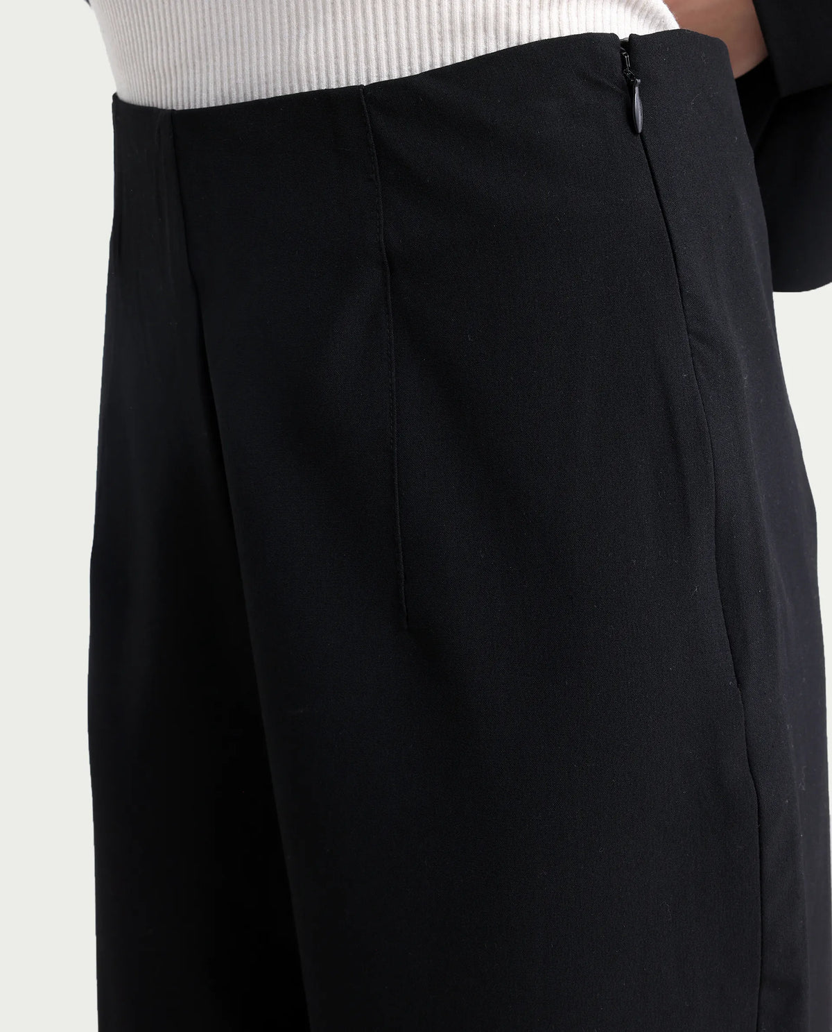 Rareism Women's Noahti Black Cotton Plain Ankle Length Wide Trouser