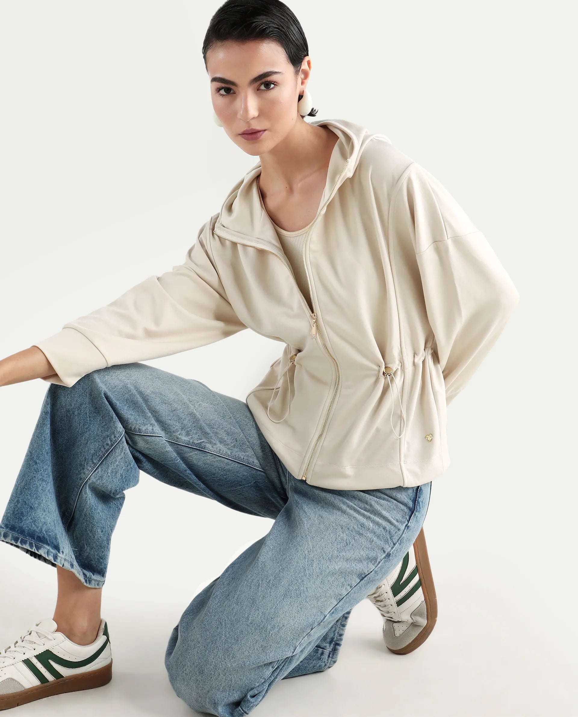 Rareism Women's Onerler Off White Modal Blend Hooded Plain Relaxed Fit Sweatshirt