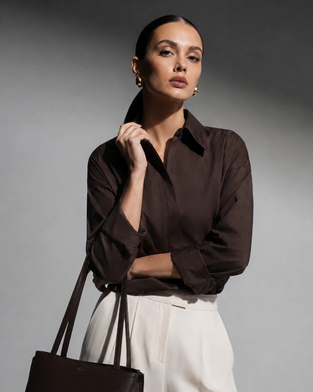 Rareism Women's Oni Brown Cotton Spread Collar Button Boxy Plain Shirt