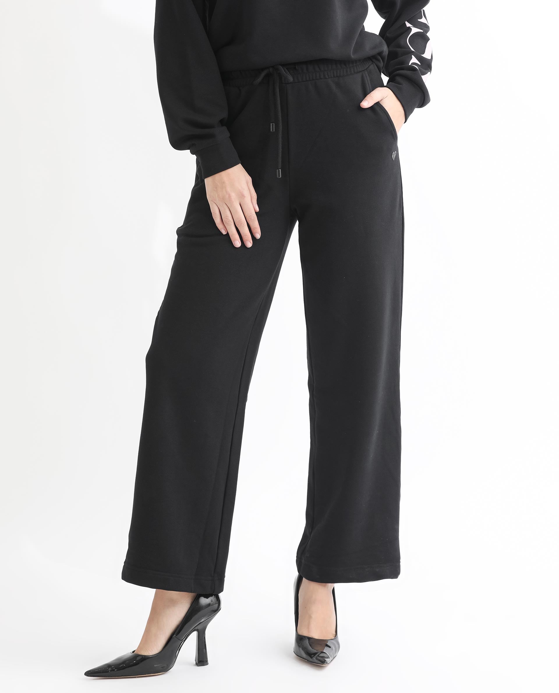 Rareism Women's Pazoo T Black Cotton Blend Plain Ankle Length Flared Track Pant