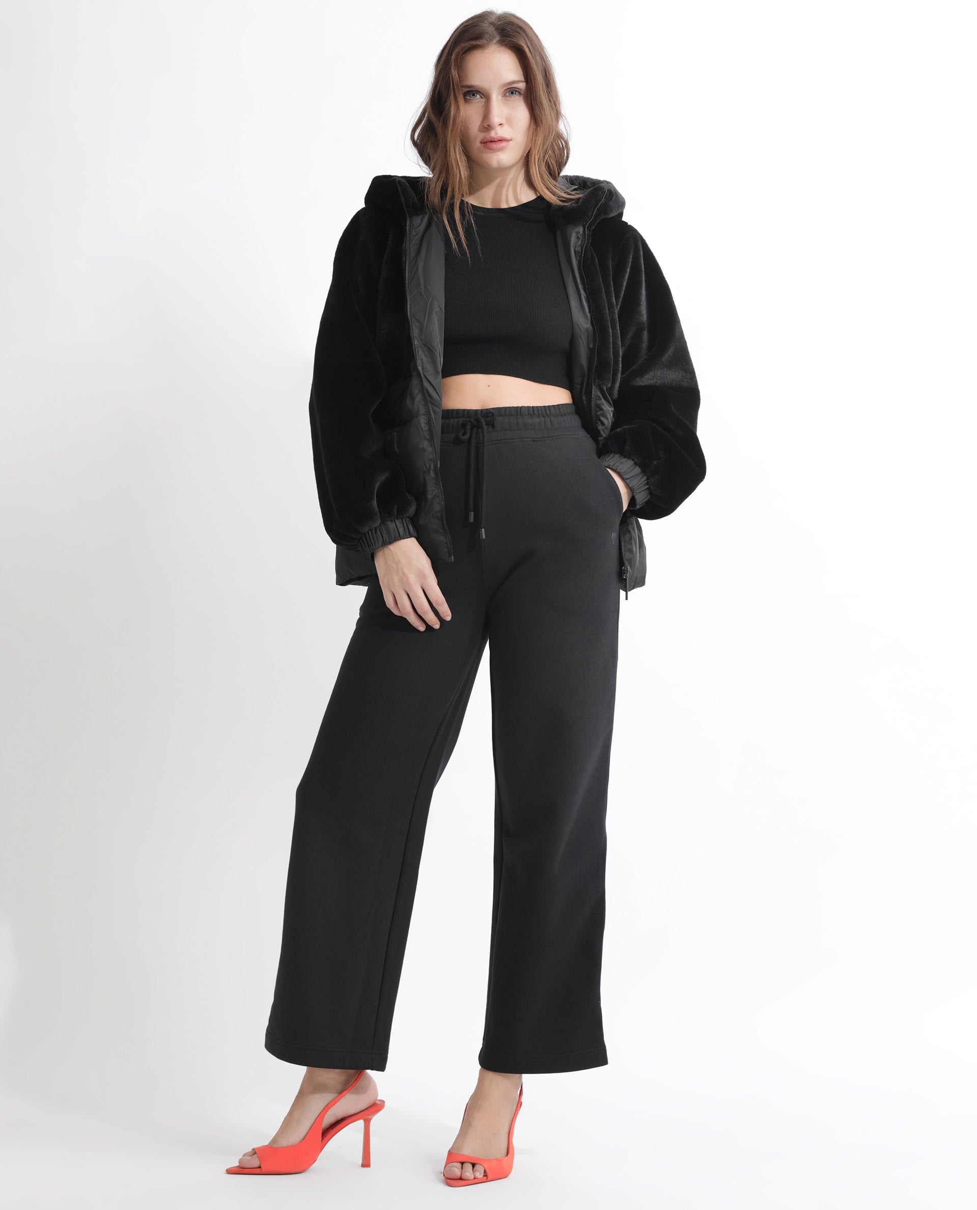Rareism Women's Pazoo F Black Cotton Blend Plain Ankle Length Flared Track Pant