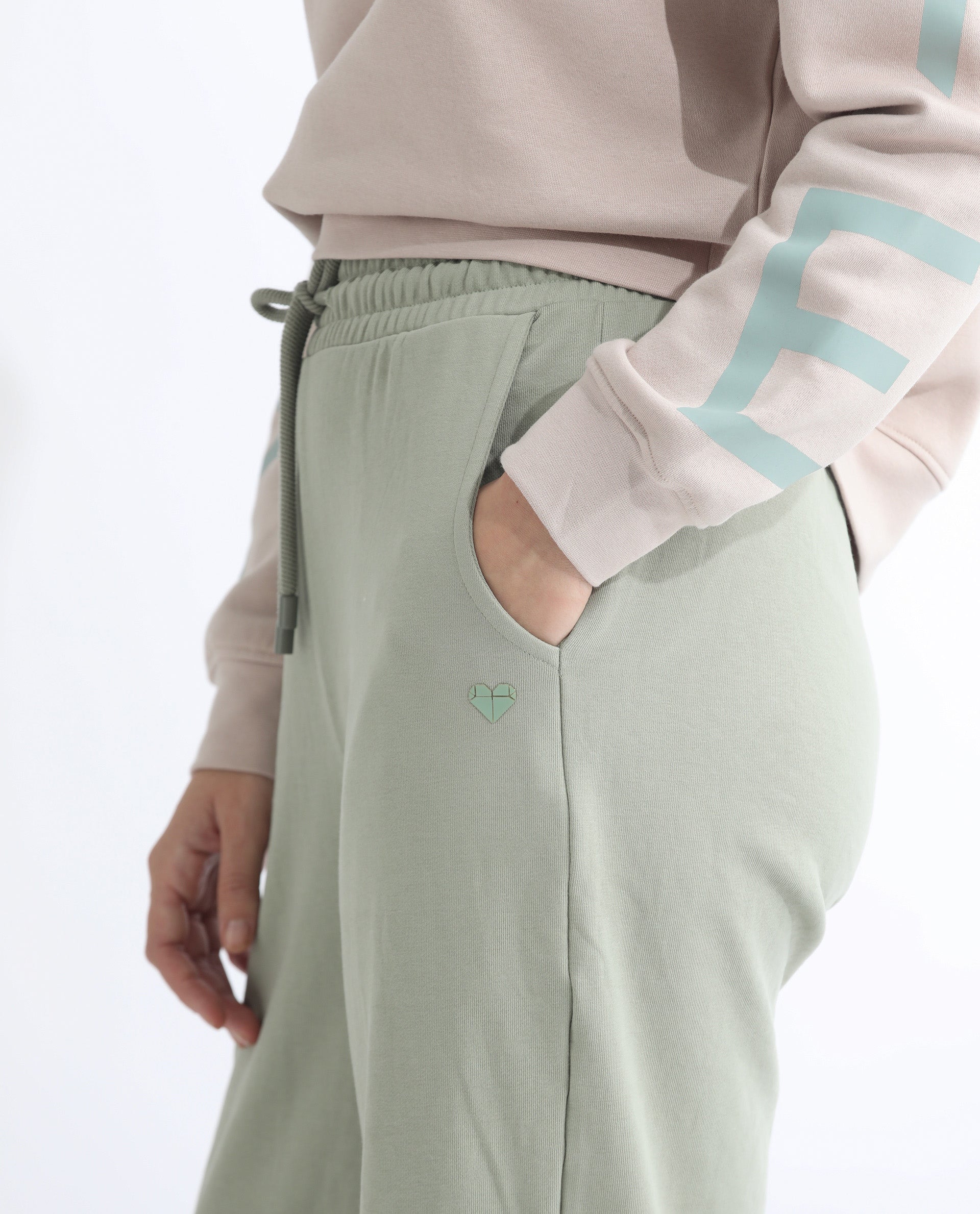 Rareism Women's Pazoo T Dusky Green Cotton Blend Plain Ankle Length Flared Track Pant