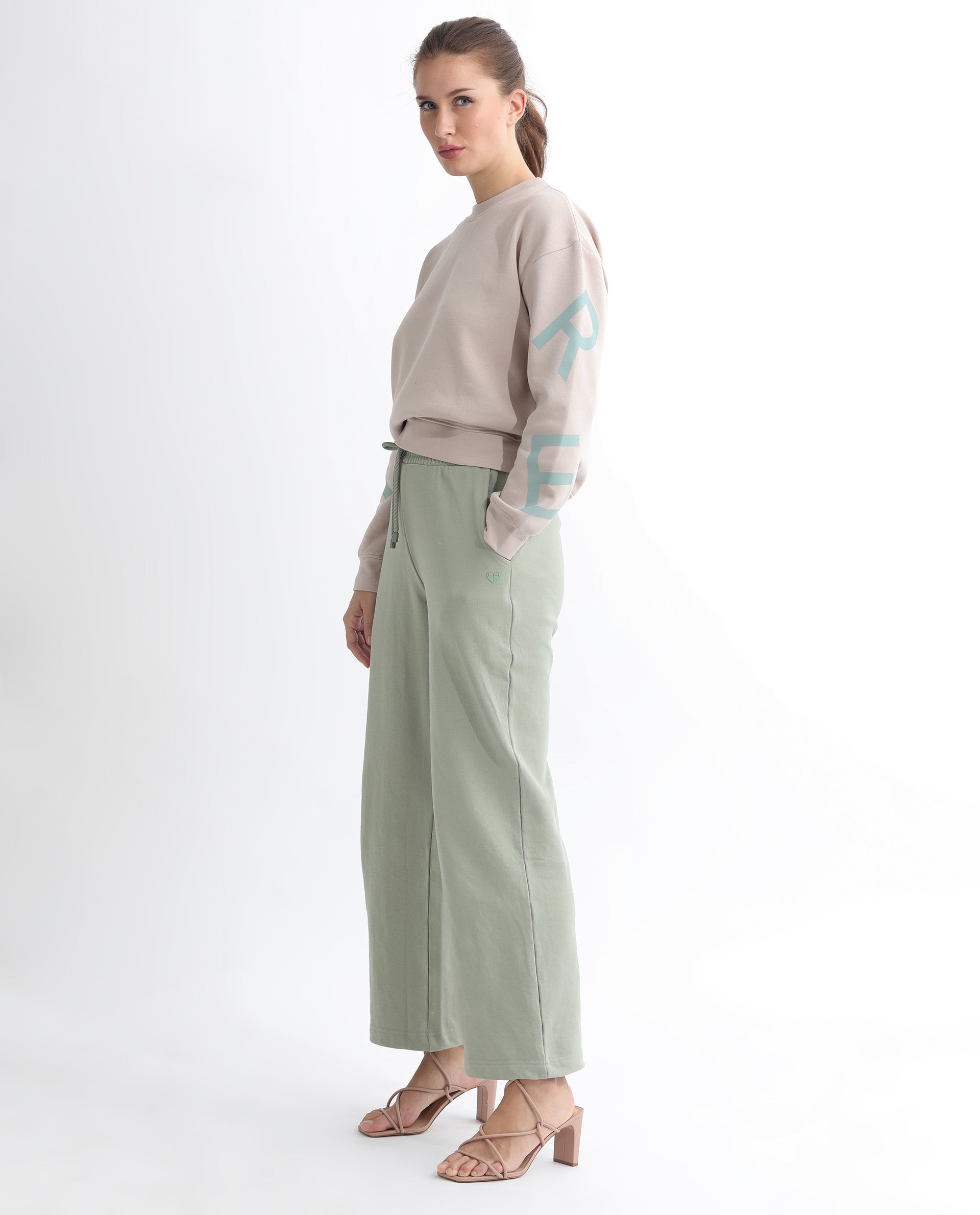 Rareism Women's Pazoo T Dusky Green Cotton Blend Plain Ankle Length Flared Track Pant