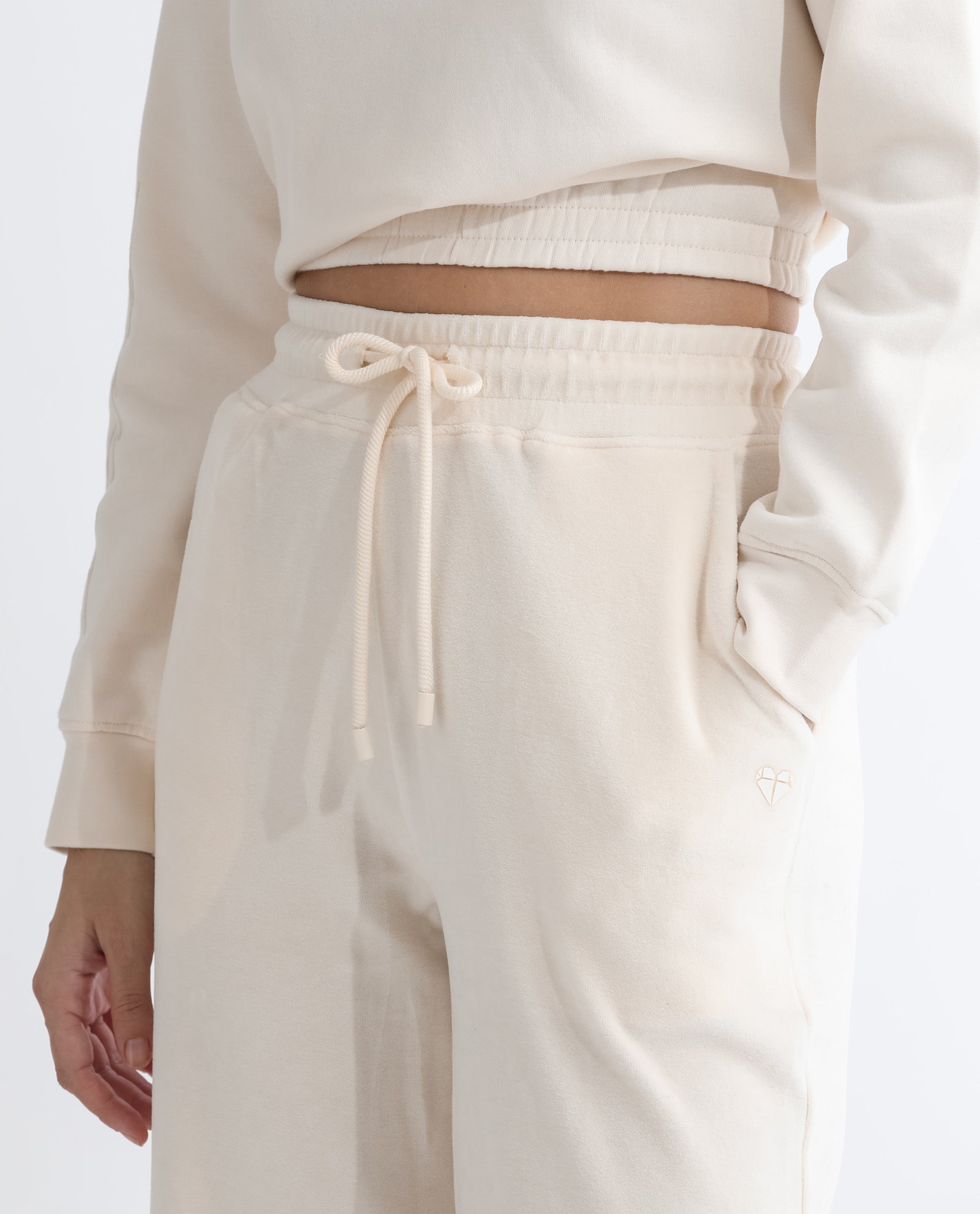 Rareism Women's Pazoo Tt Beige Cotton Blend Plain Ankle Length Flared Track Pant
