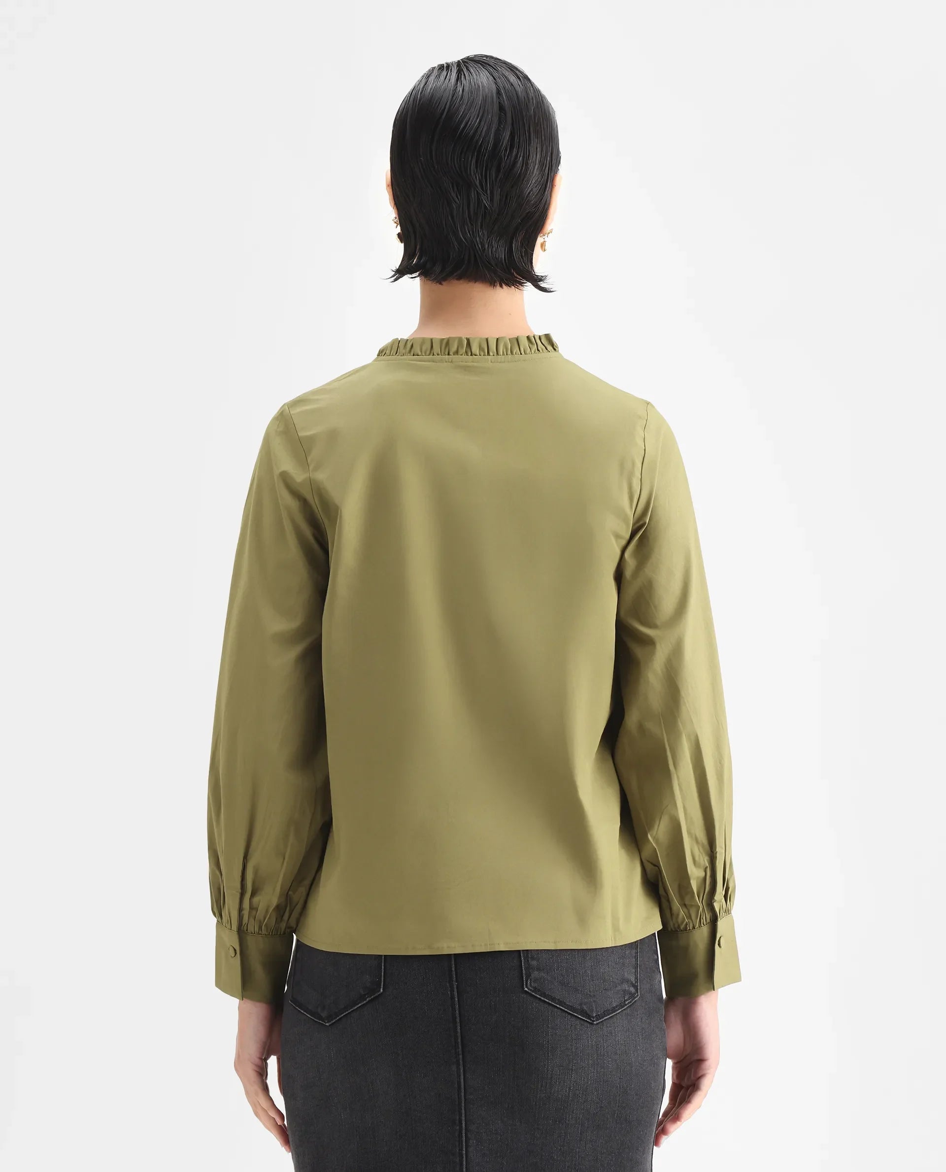 Rareism Women's Penla Light Green Cotton V-Neck Plain Cuffed Sleeve Regular Fit Top