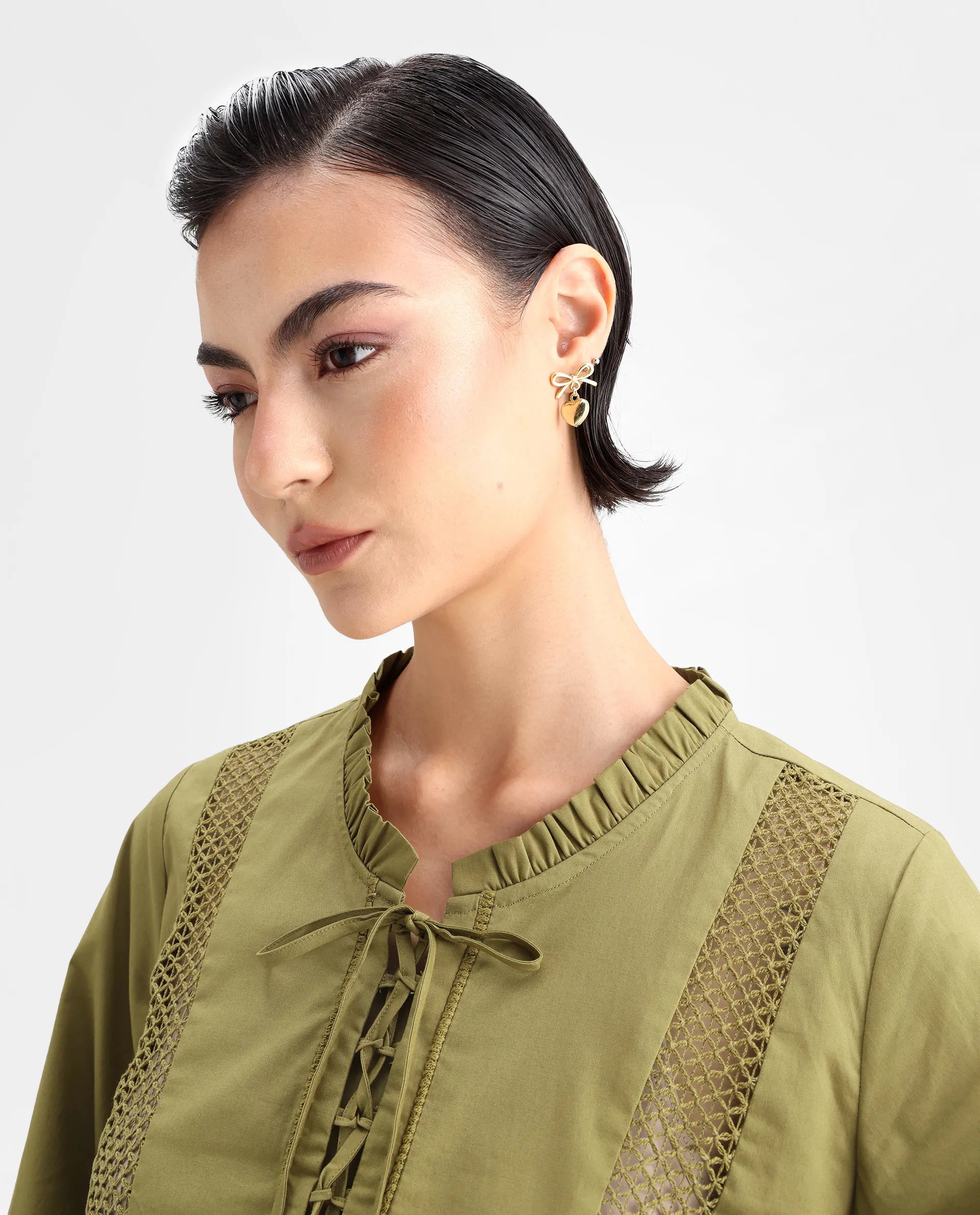 Rareism Women's Penla Light Green Cotton V-Neck Plain Cuffed Sleeve Regular Fit Top