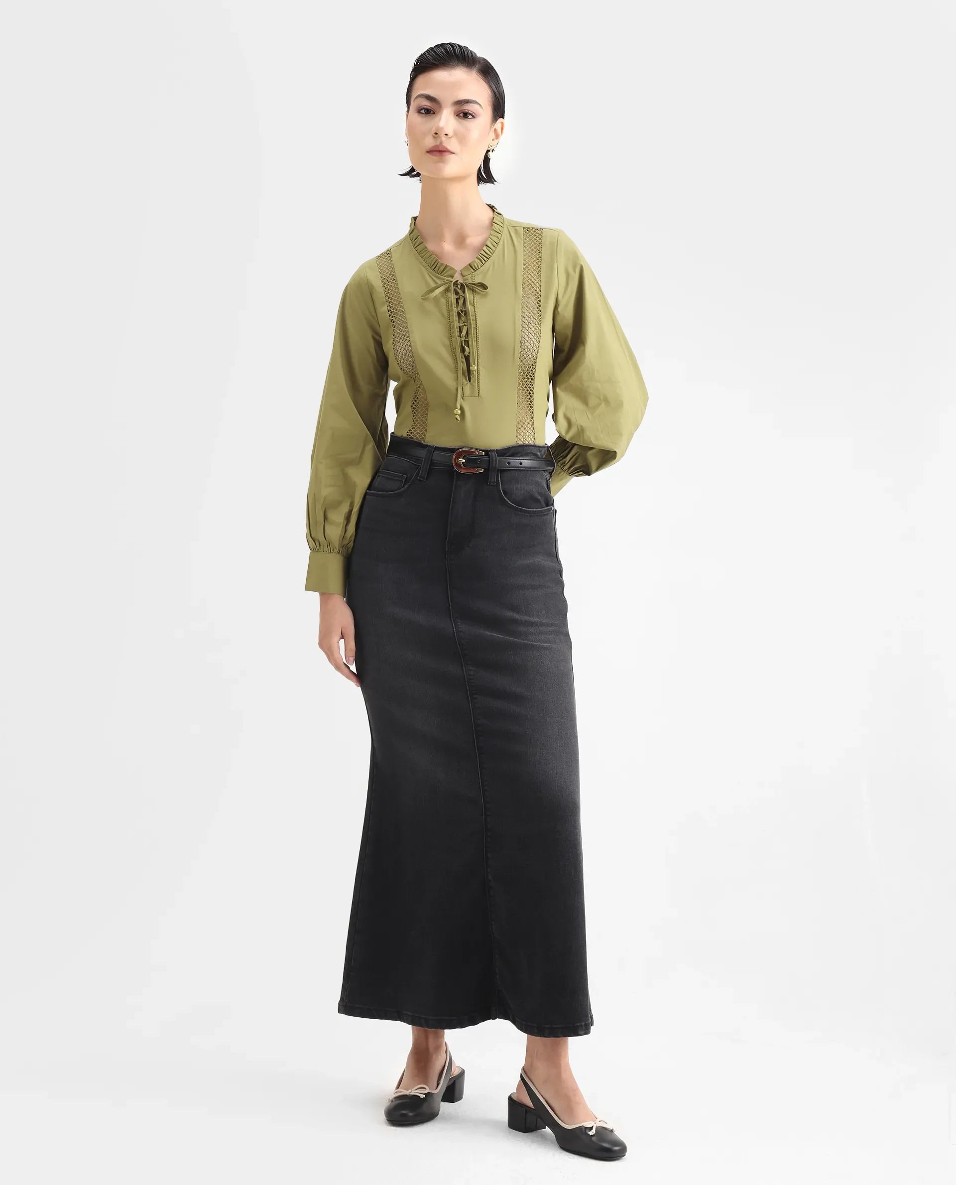 Rareism Women's Penla Light Green Cotton V-Neck Plain Cuffed Sleeve Regular Fit Top