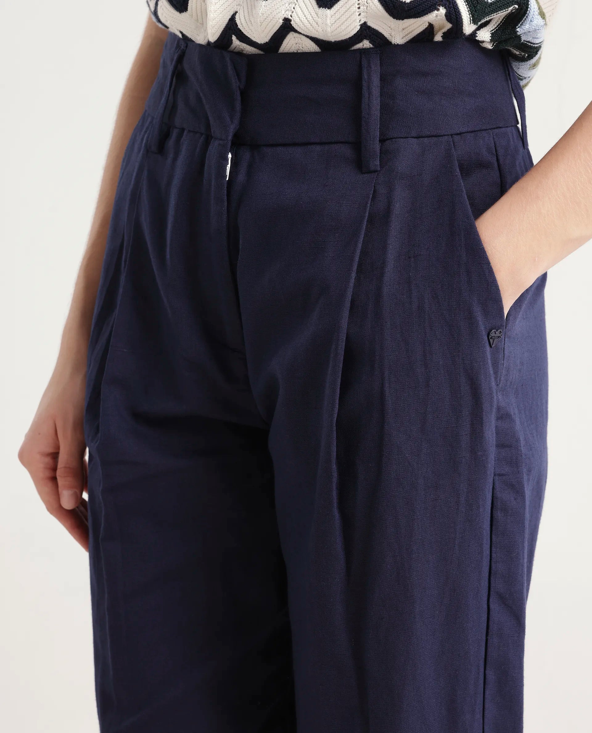 Rareism Women's Plio Dark Navy Cotton Blend Plain Ankle Length Tapered Trouser