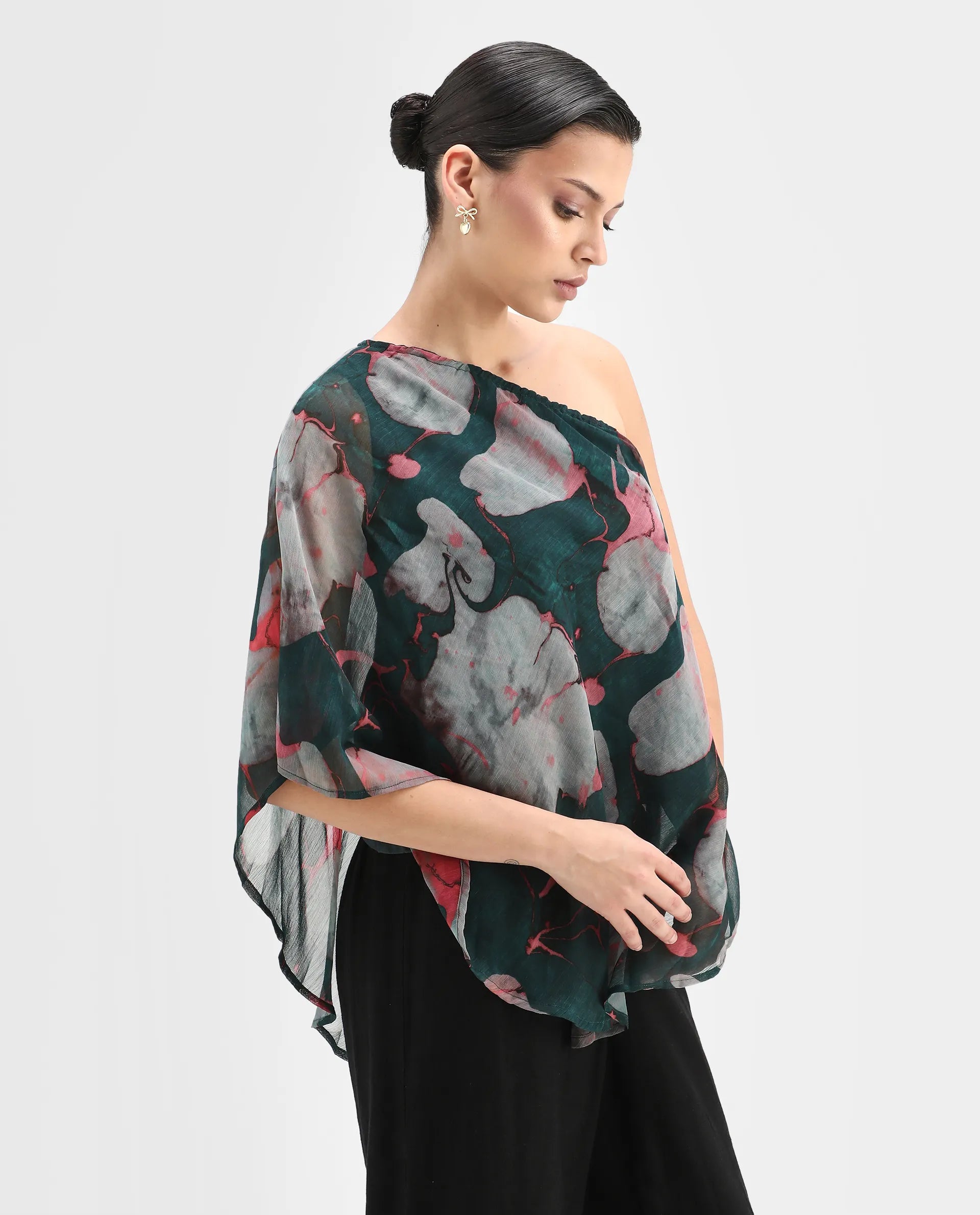 Rareism Women's Pose Multi Polyester Collarless Floral Print Sleeveless Regular Fit Top