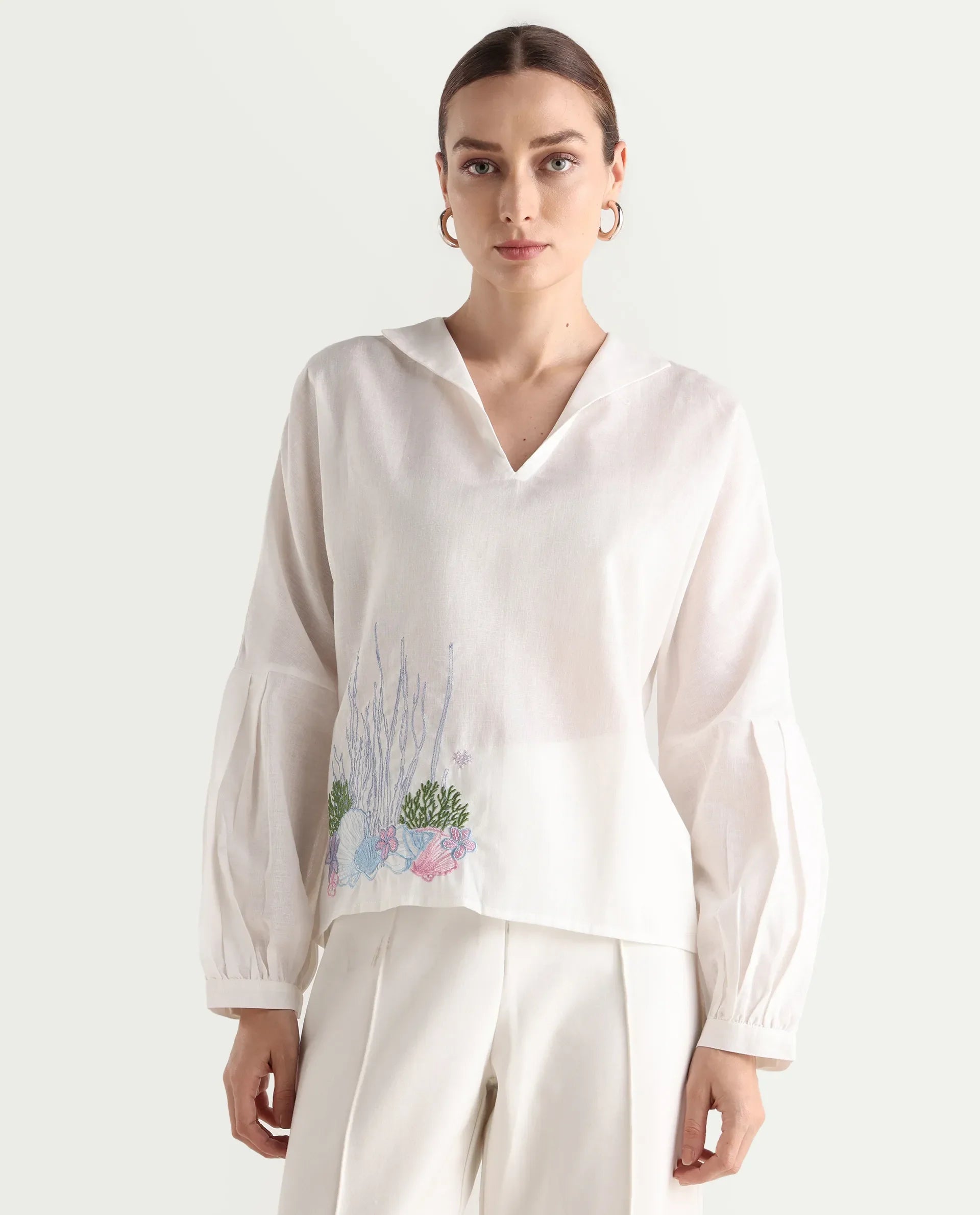 Rareism Women's Present White Cotton Blend Lapel Neck Plain Balloon Sleeve Regular Fit Top