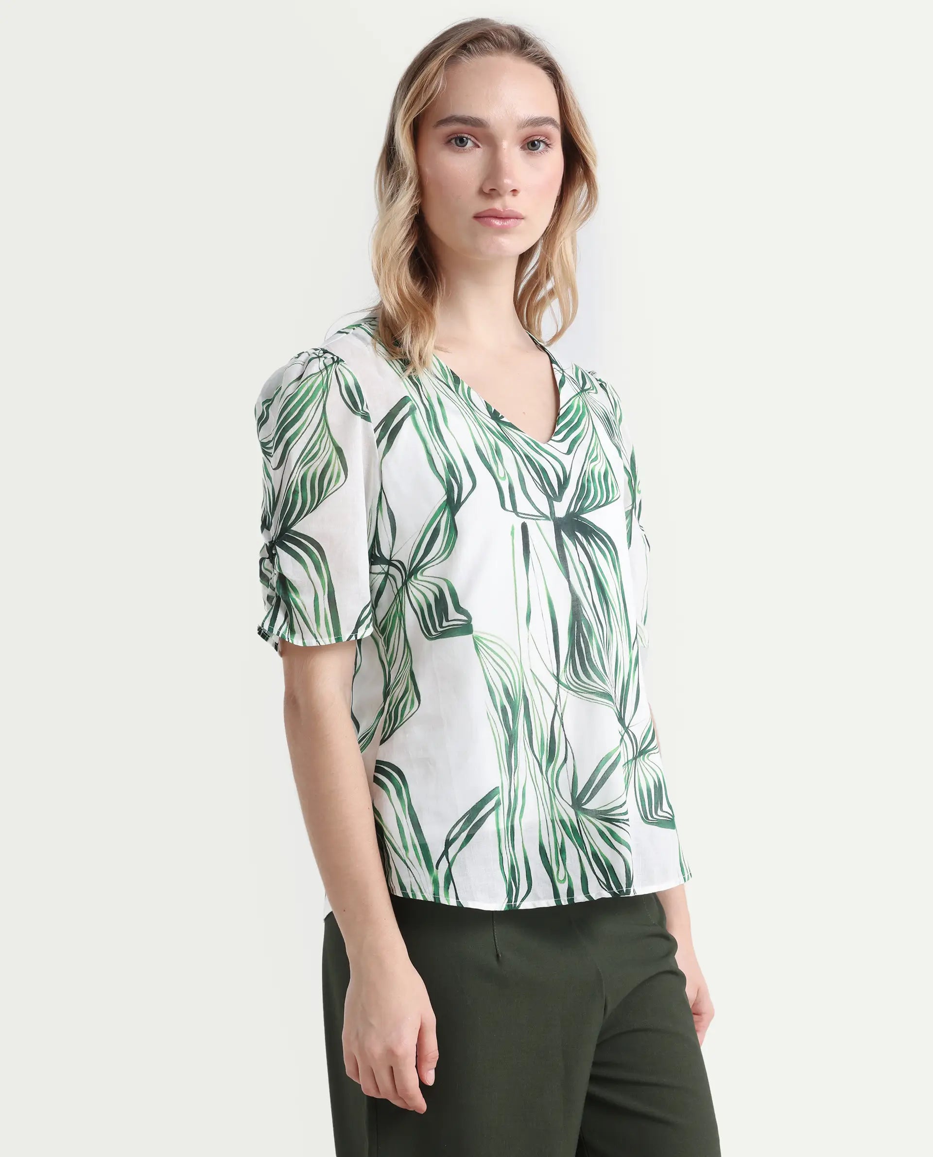 Rareism Women's Riter Green Cotton V-Neck Plain Puff Sleeve Regular Fit Top