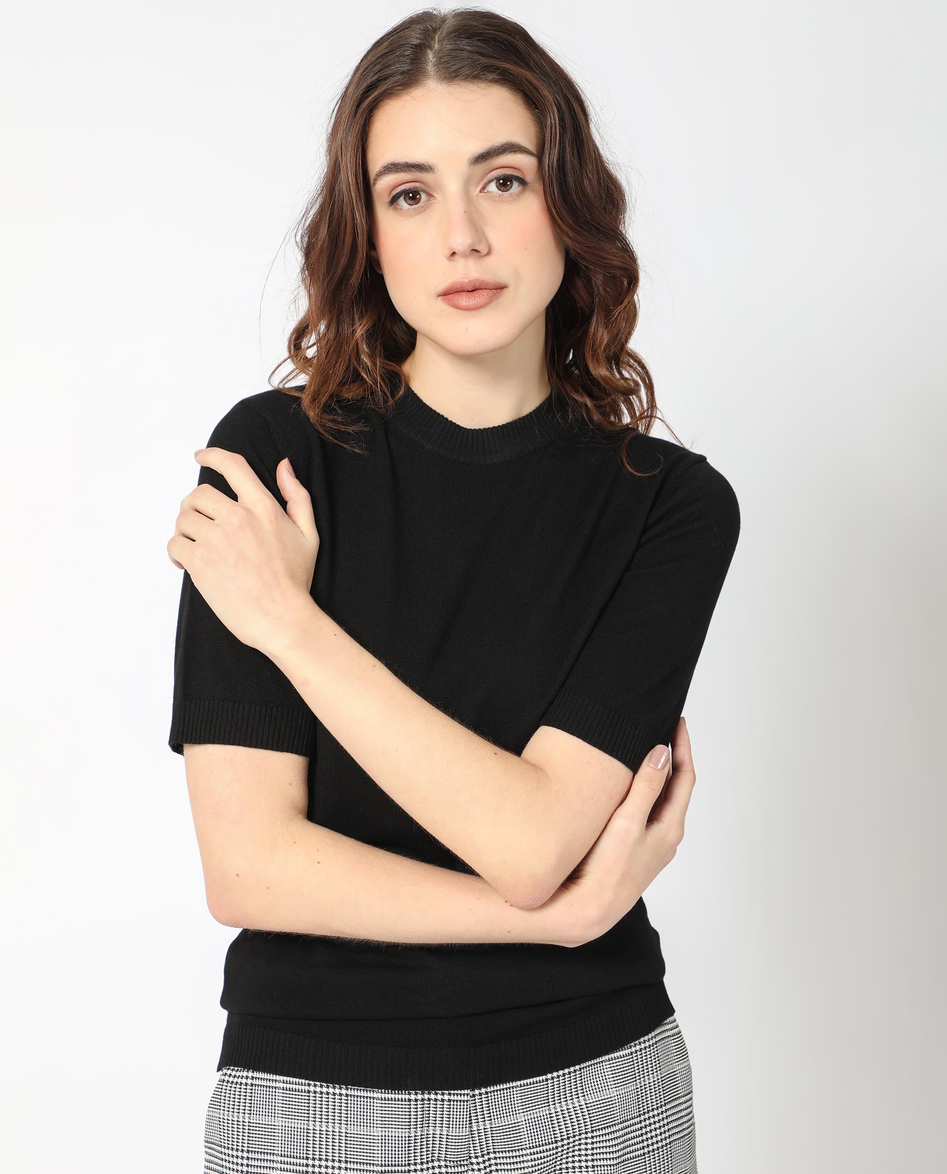 Rareism Women's Rohrdo Black Viscose Crew Neck Plain Regular Fit Sweater