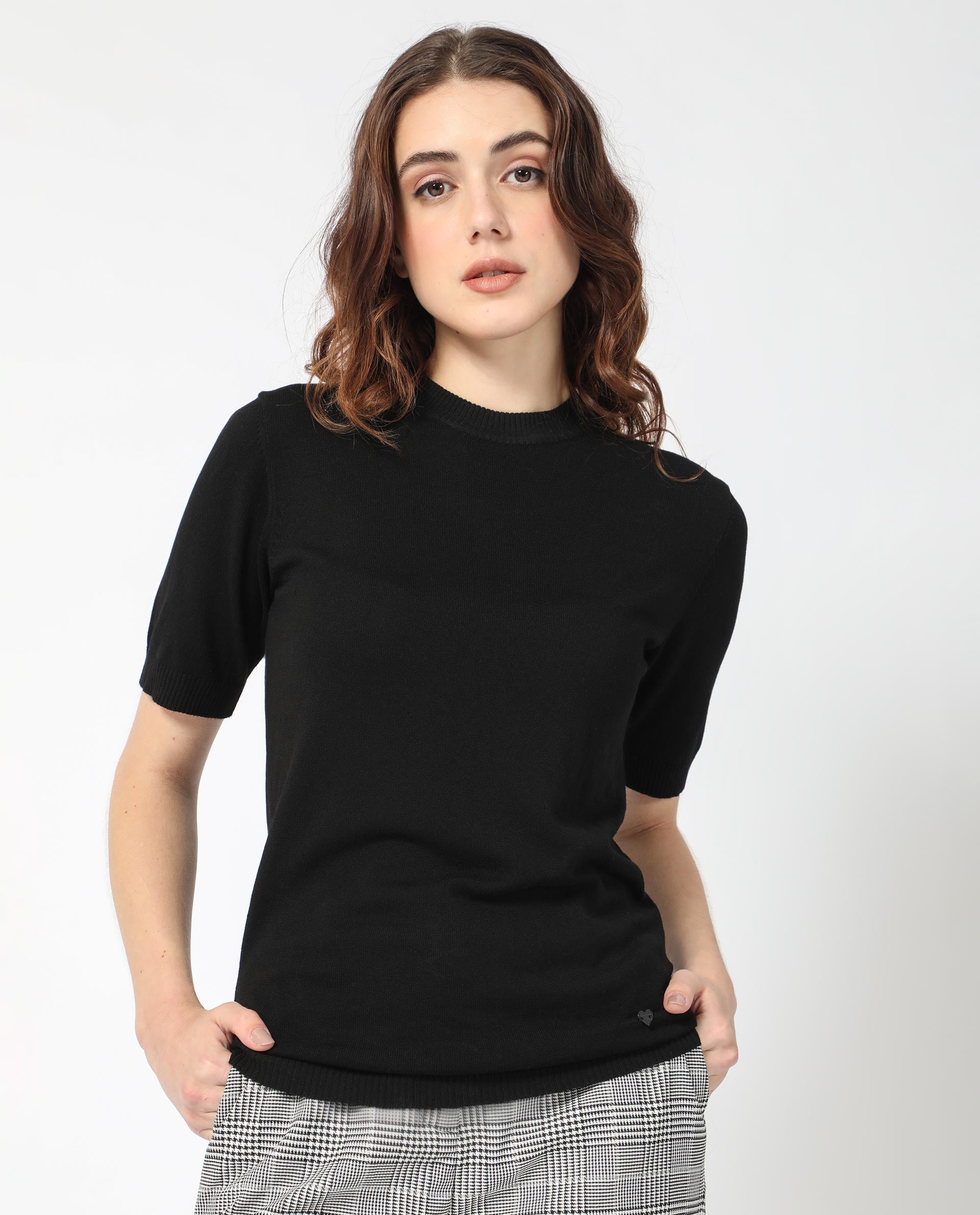 Rareism Women's Rohrdo Black Viscose Crew Neck Plain Regular Fit Sweater