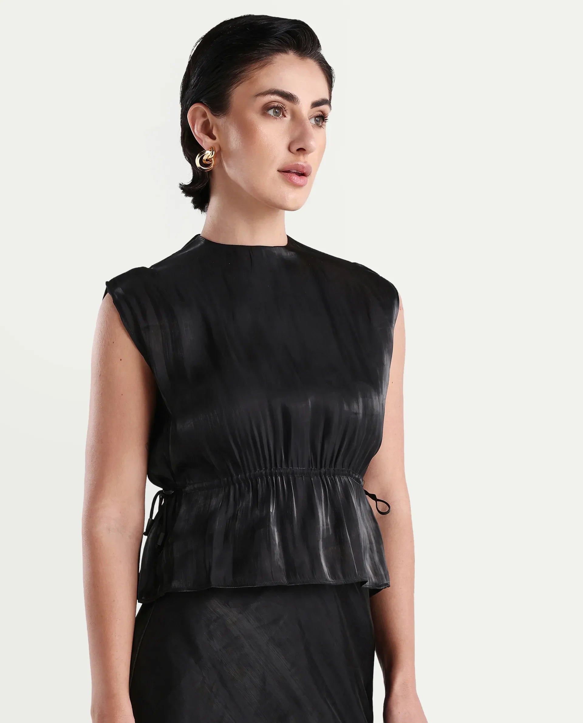 Rareism Women's Ronru Black Polyester Crew Neck Plain Sleeveless Regular Fit Top