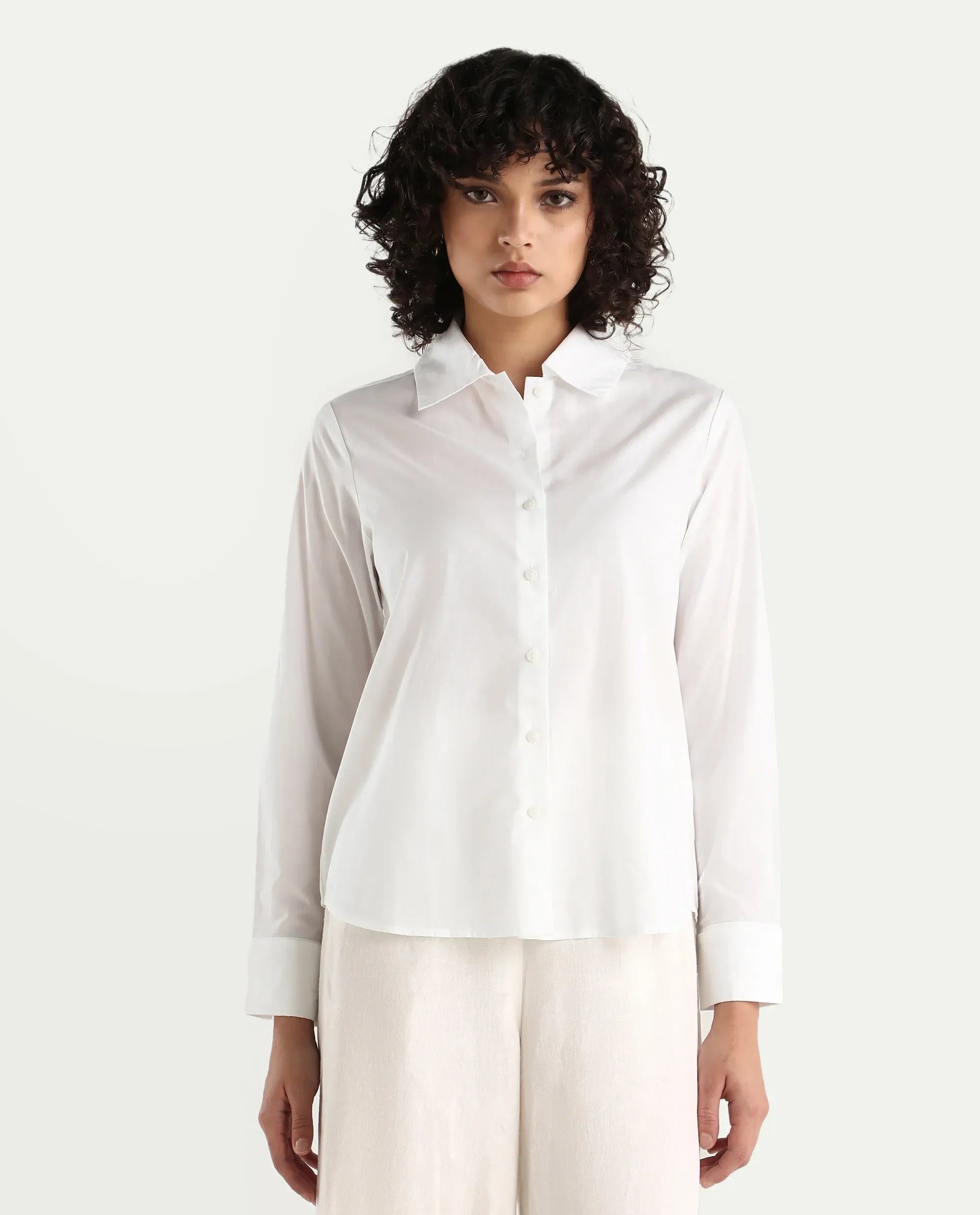 Rareism Women's Ronwio White Cotton Spread Collar Plain Cuffed Sleeve Crop Regular Fit Shirt