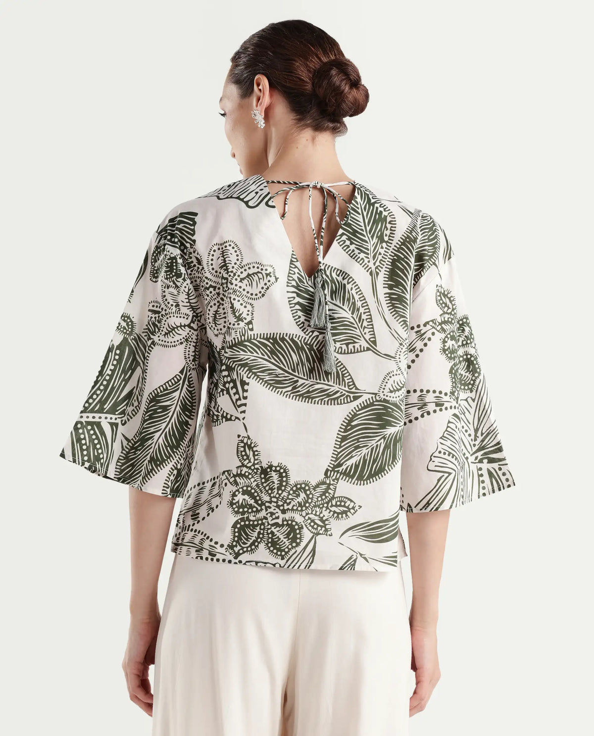 Rareism Women's Ronil Beige Cotton V-Neck Floral Print Raglan Sleeve Crop Regular Fit Top