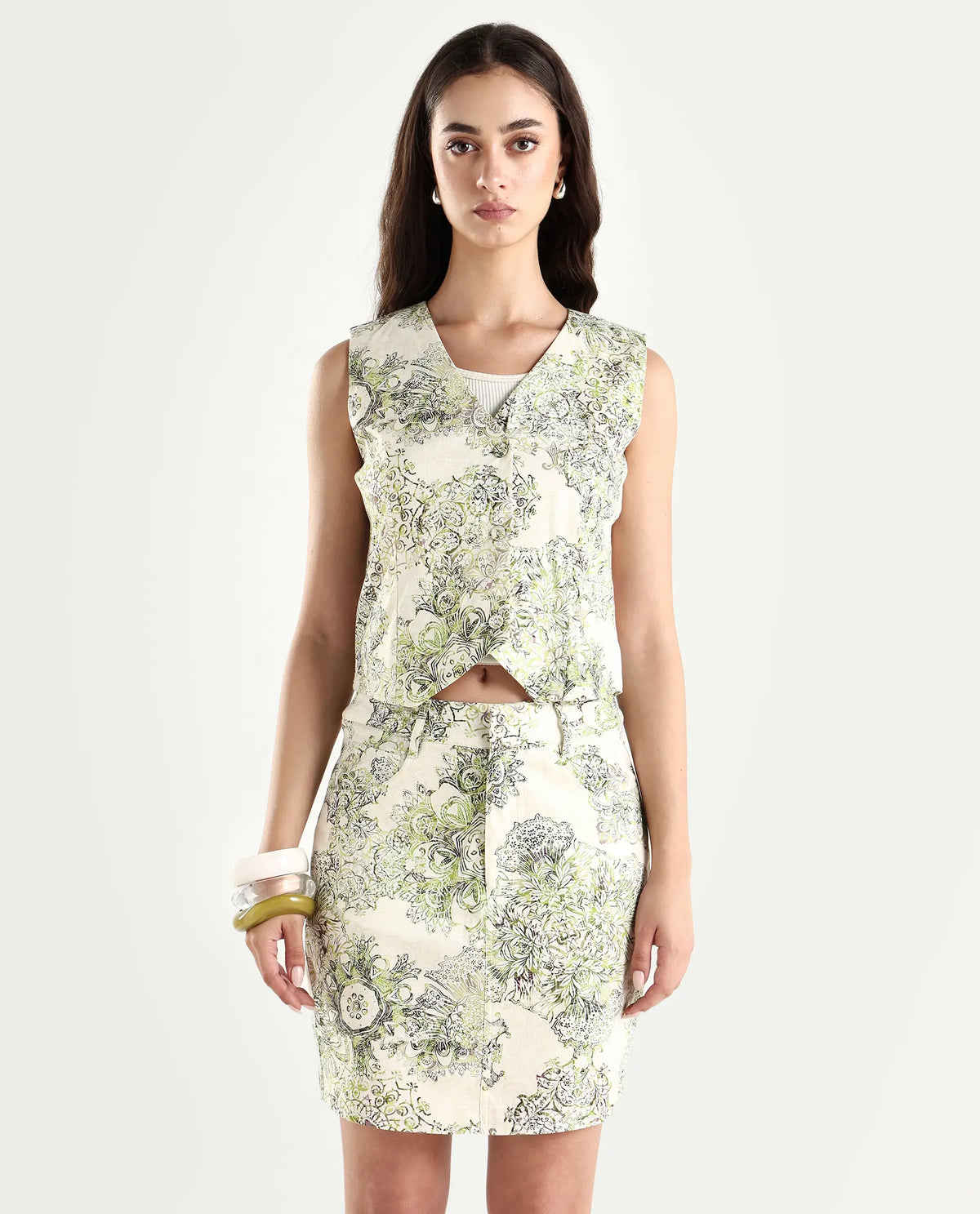 Rareism Women's Ronoz T Light Green Cotton V-Neck Abstract Print Sleeveless Crop Regular Fit Waist Coat