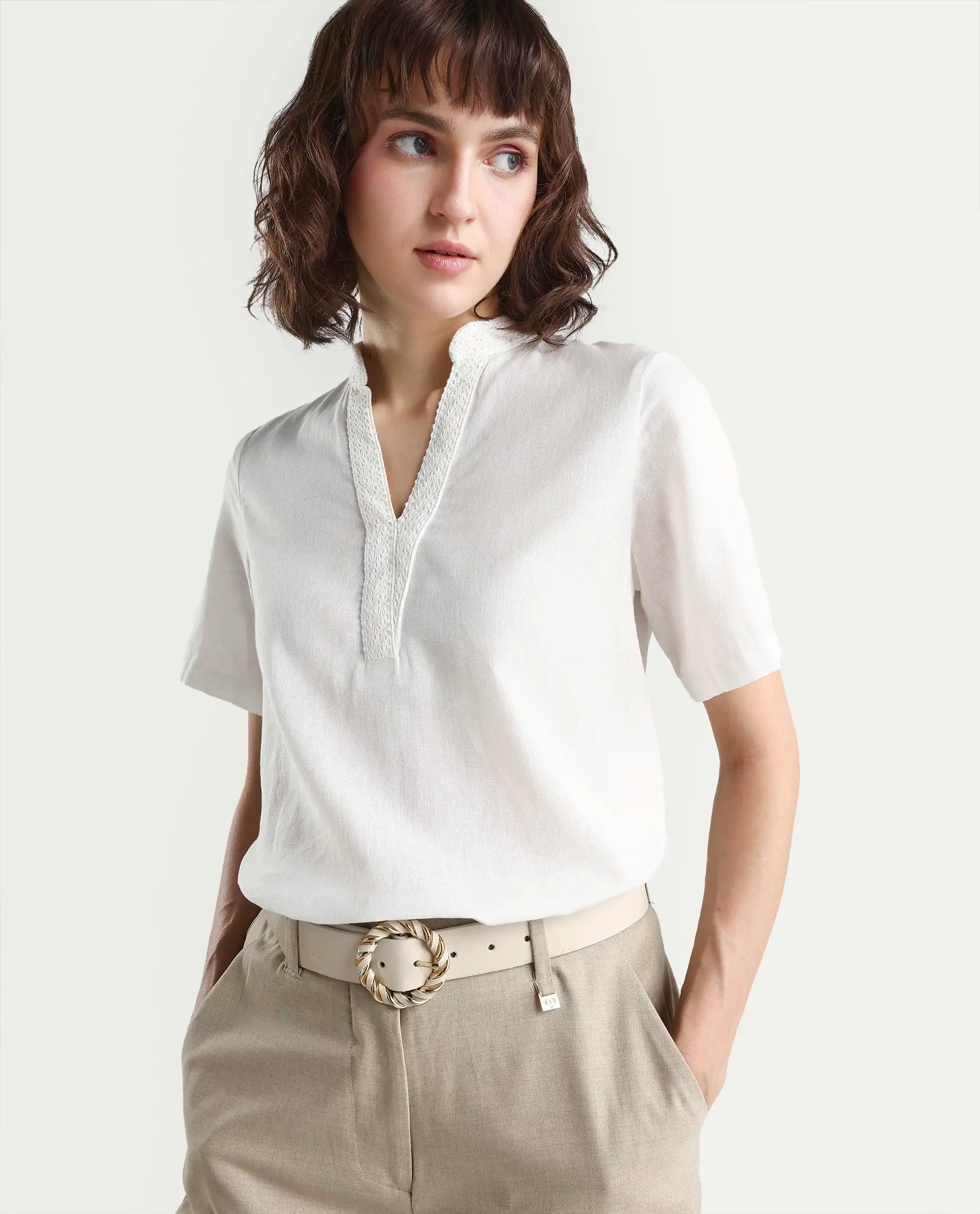 Rareism Women's Nubag Off White Cotton Blend Half Sleeve Mandarin Collar Regular Fit Top