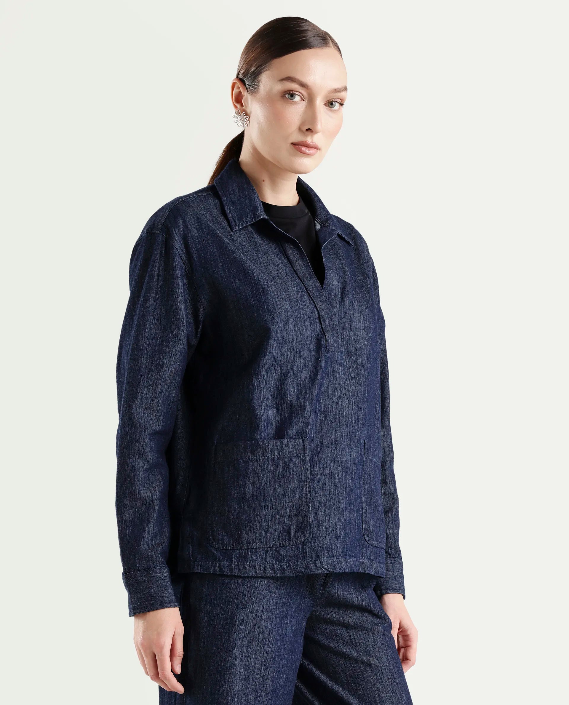 Rareism Women's Dento Blue Cotton Spread Collar Relaxed Plain Top