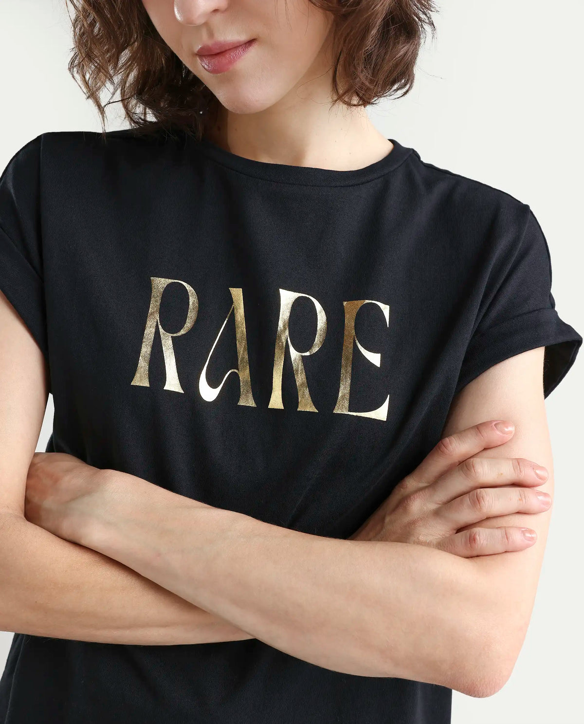 Rareism Women's Bhars Black Cotton Crew Neck Regular Fit Typography Print T-Shirt