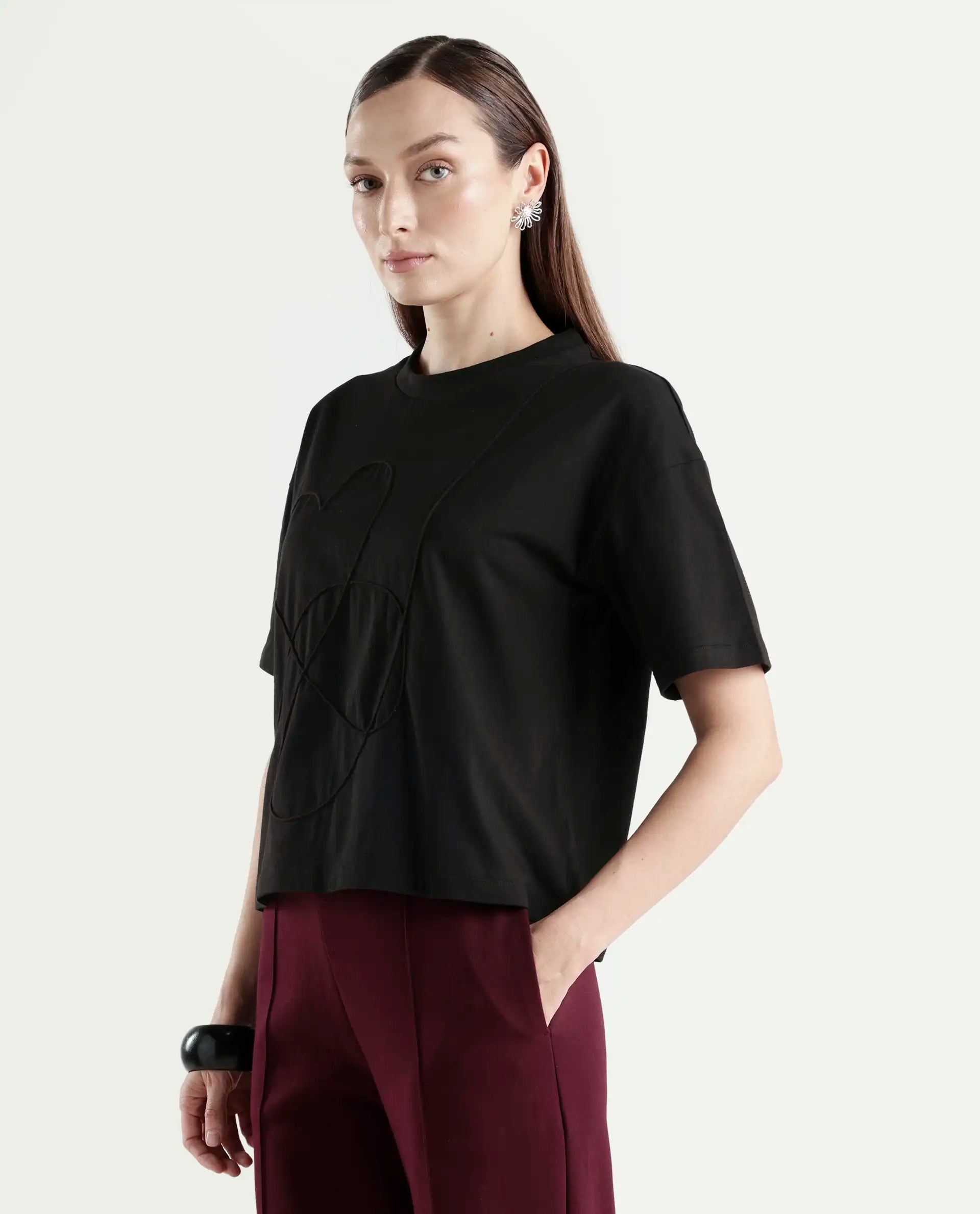 Rareism Women's Zovi Black Cotton Half Sleeve Boxy Object Print T-Shirt