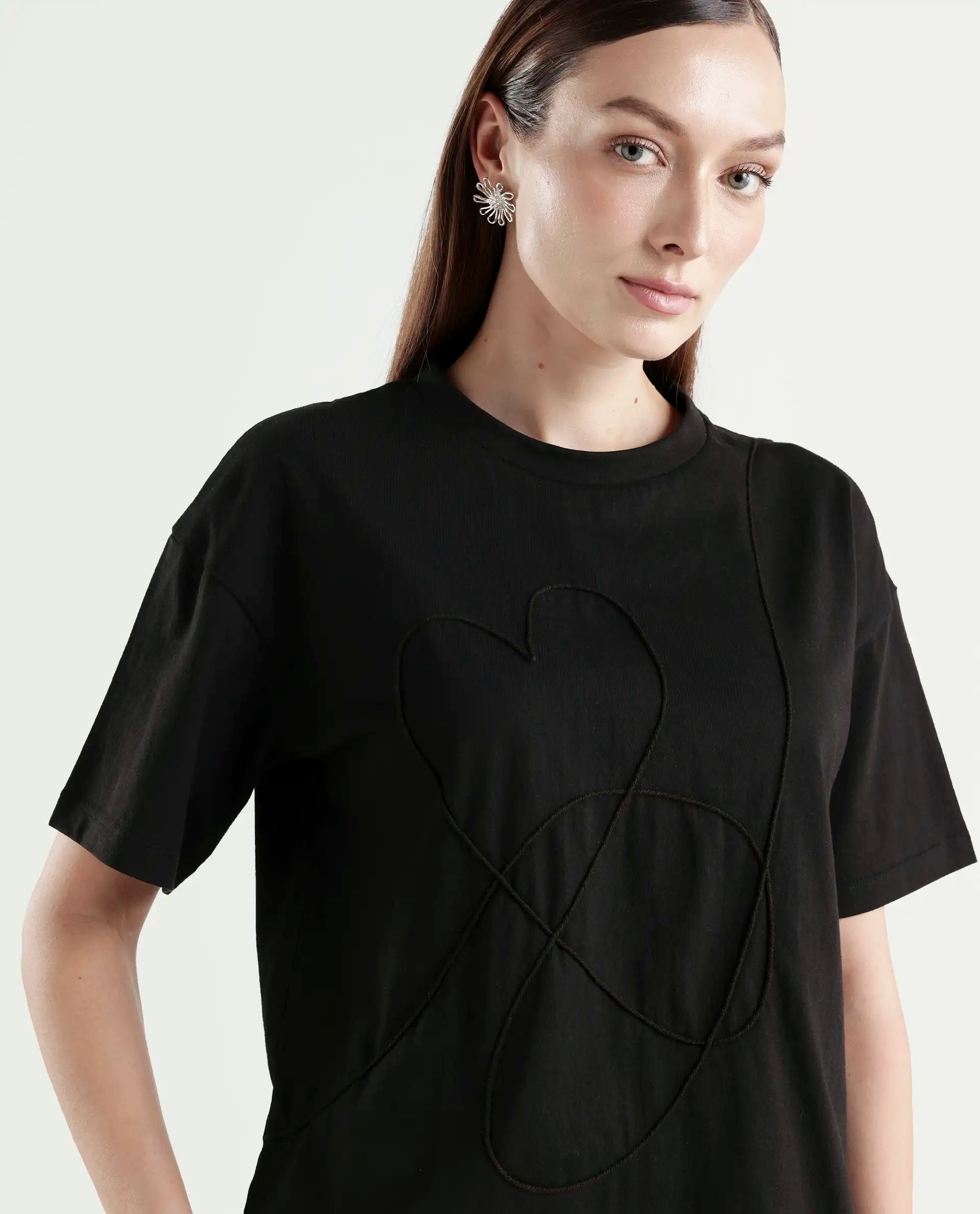 Rareism Women's Zovi Black Cotton Half Sleeve Boxy Object Print T-Shirt