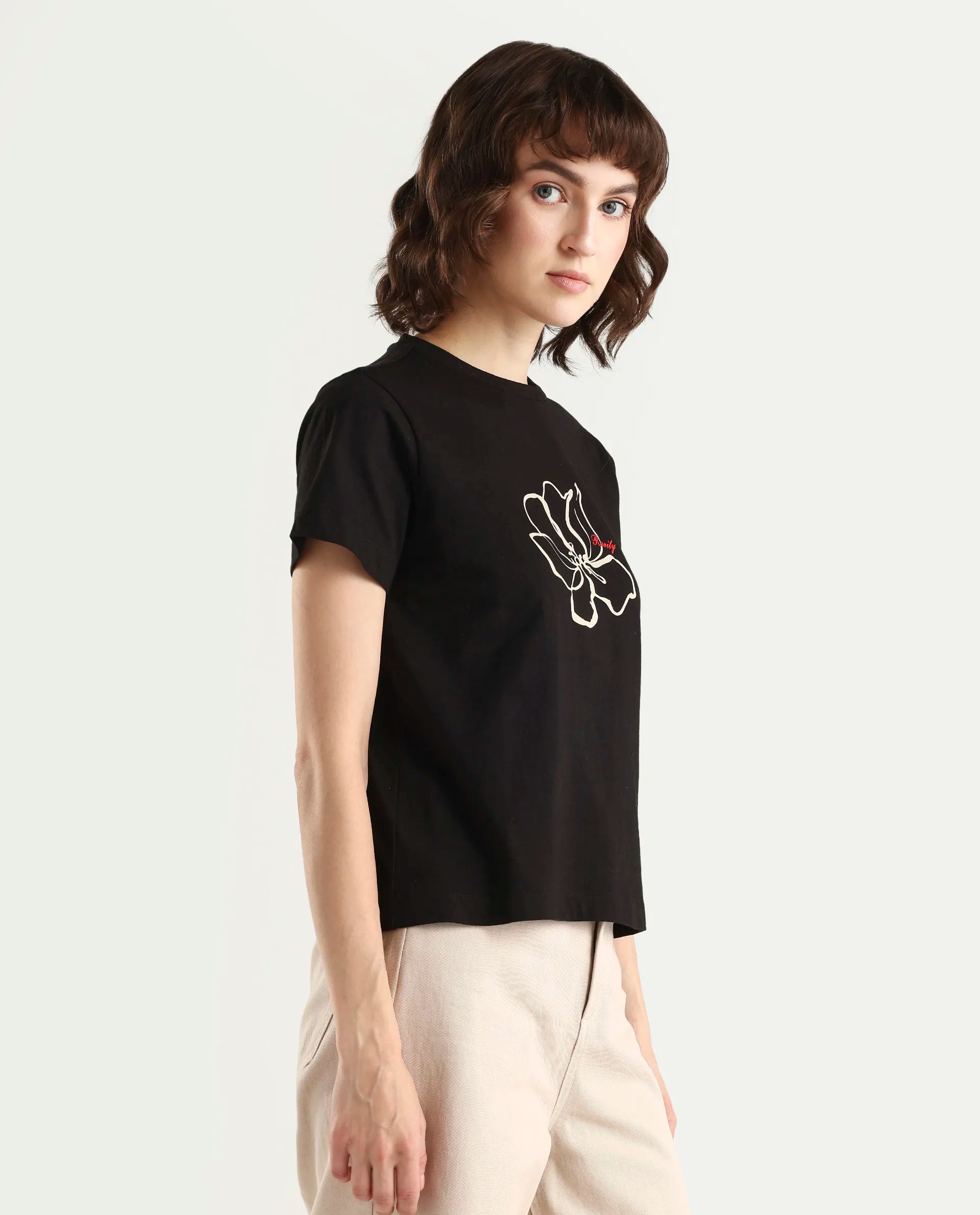 Rareism Women's Zrad Black Cotton Half Sleeve Regular Fit Floral Print T-Shirt