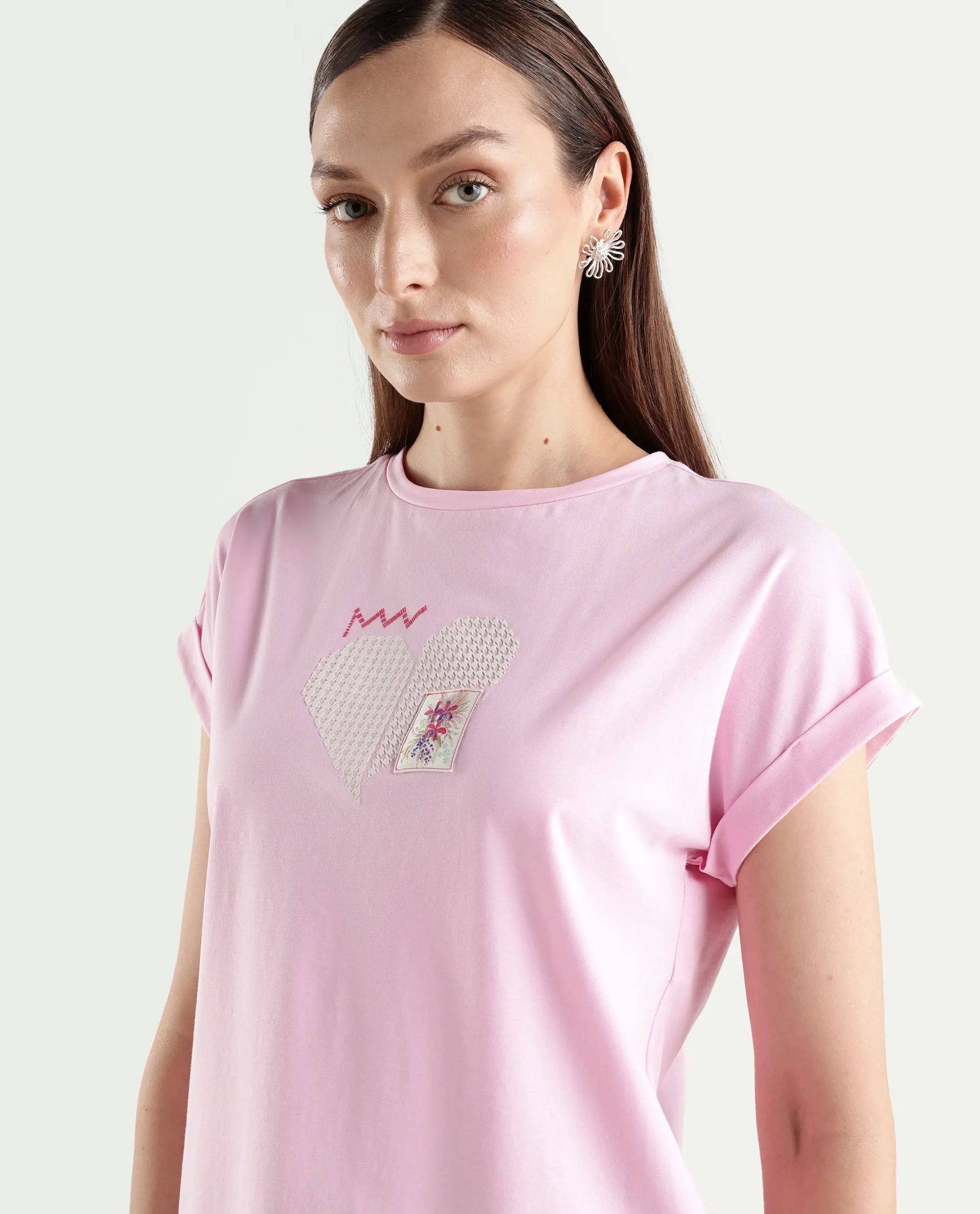 Rareism Women's Zoro Light Pink Cotton Blend Half Sleeve Relaxed Fit Object Print T-Shirt