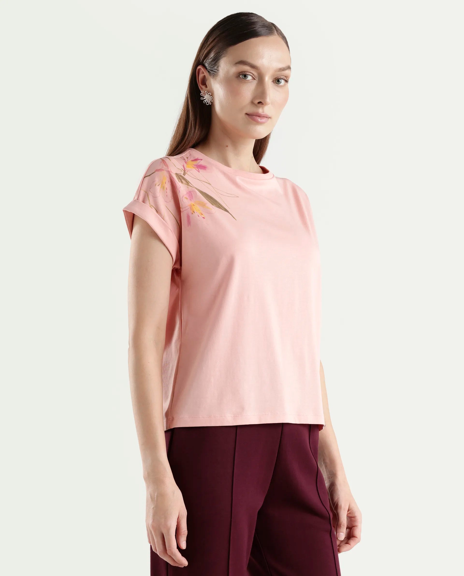 Rareism Women's Zany Peach Cotton Blend Half Sleeve Relaxed Fit Printed T-Shirt