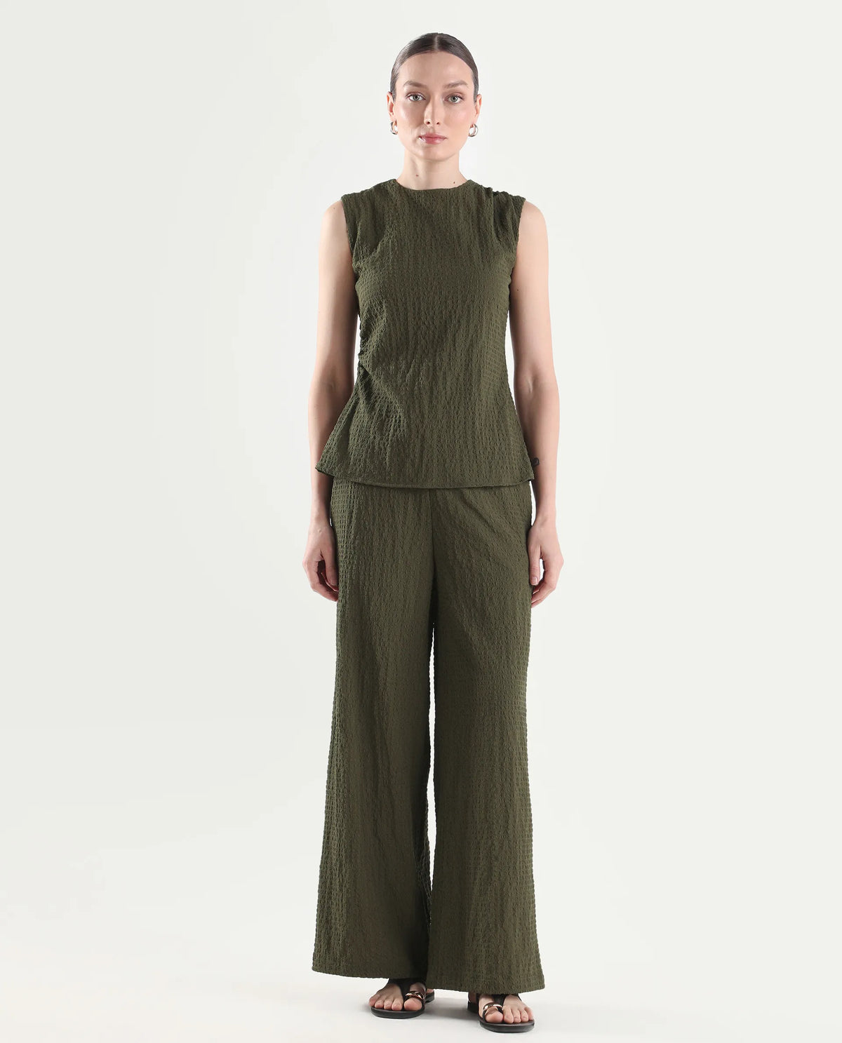 Rareism Women's Arrix-B Olive Polyester Wide Plain Trouser