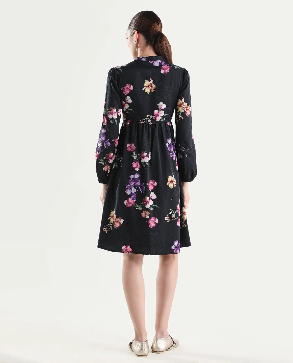 Rareism Women's Calin Black Cotton Satin Full Sleeve A-Line Floral Print Dress
