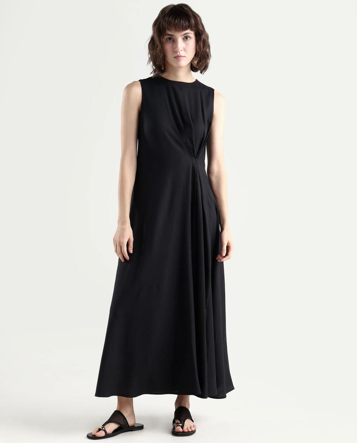 Rareism Women's Clasero Black Viscose Blend Sleeveless A-Line Plain Dress