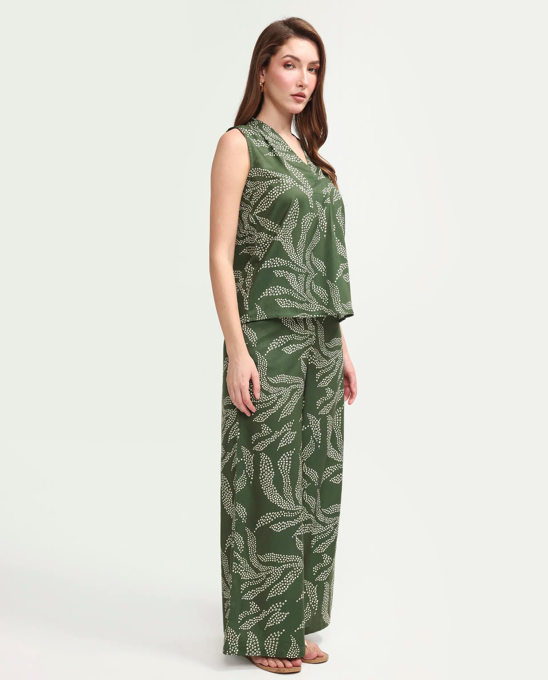 Rareism Women's Vadir-B Olive Polyester Wide Abstract Print Trouser