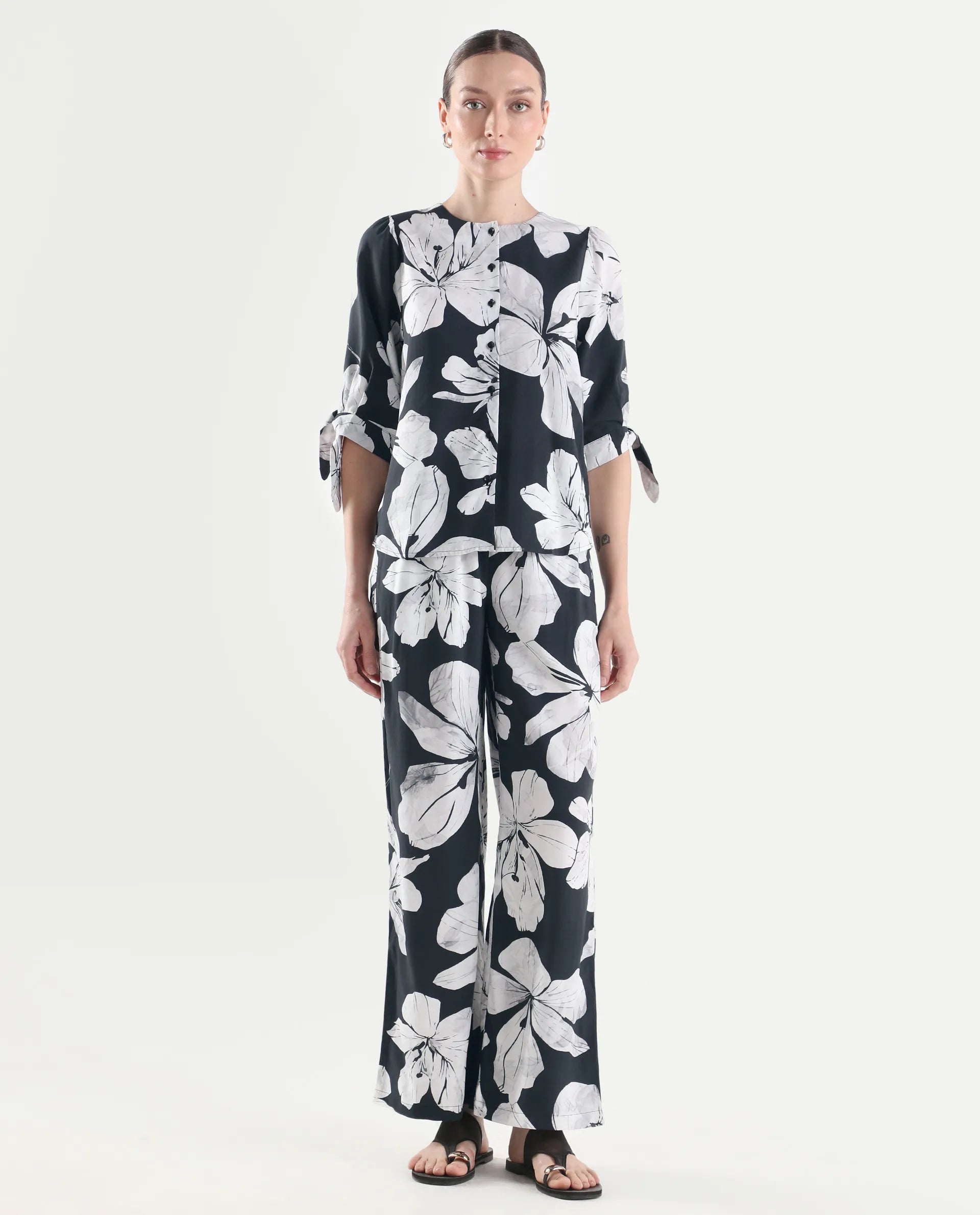 Rareism Women's Vasha-B Black Viscose Wide Floral Print Trouser