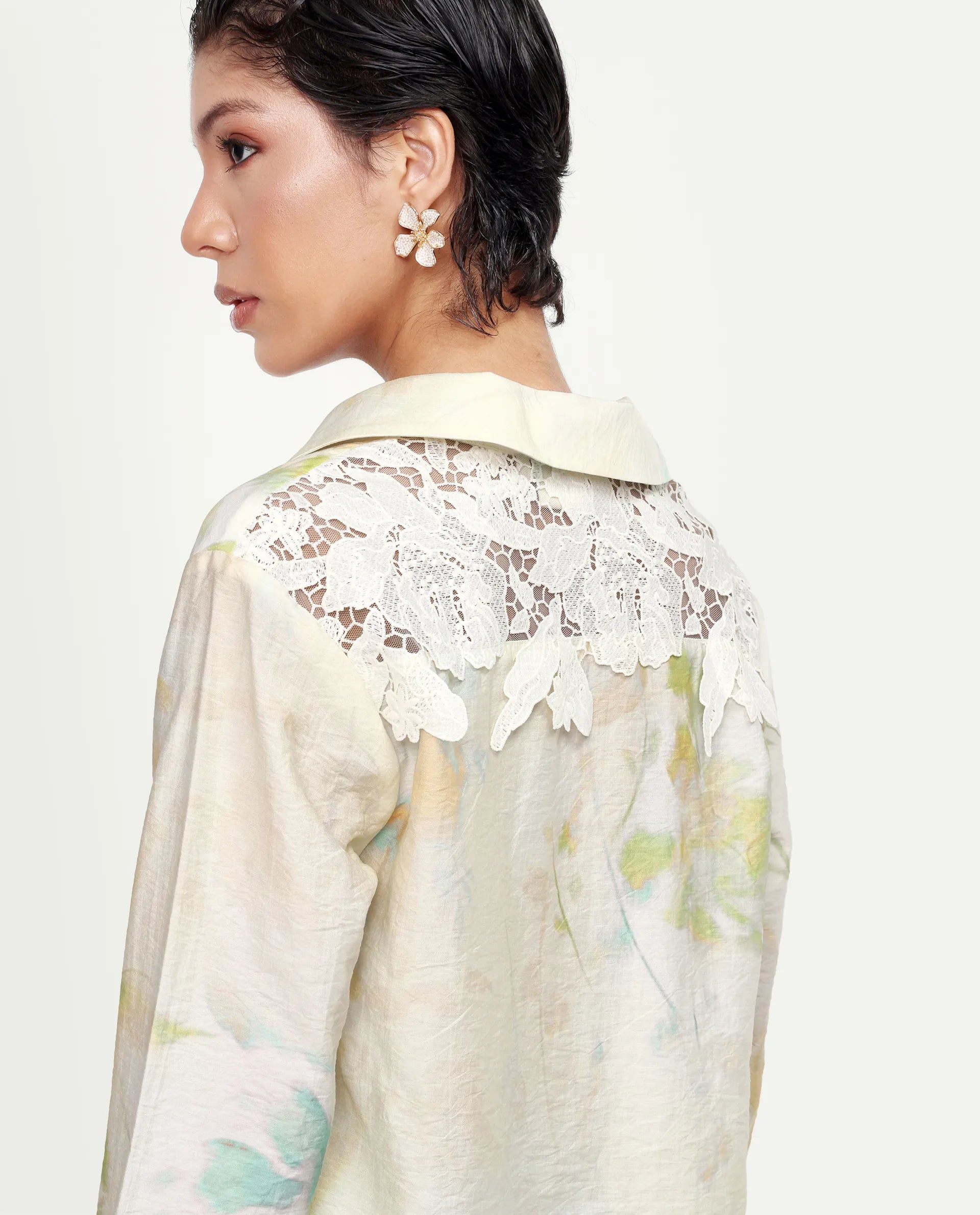 Rareism Women's Hrixo Light Green Viscose Blend Johnny Collar Relaxed All Over Print Top