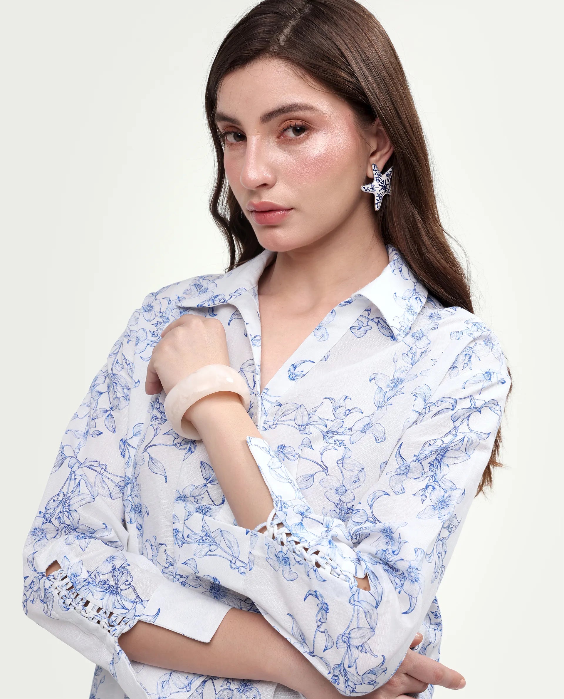 Rareism Women's Kazz Off White Linen Spread Collar Regular Fit Floral Print Top