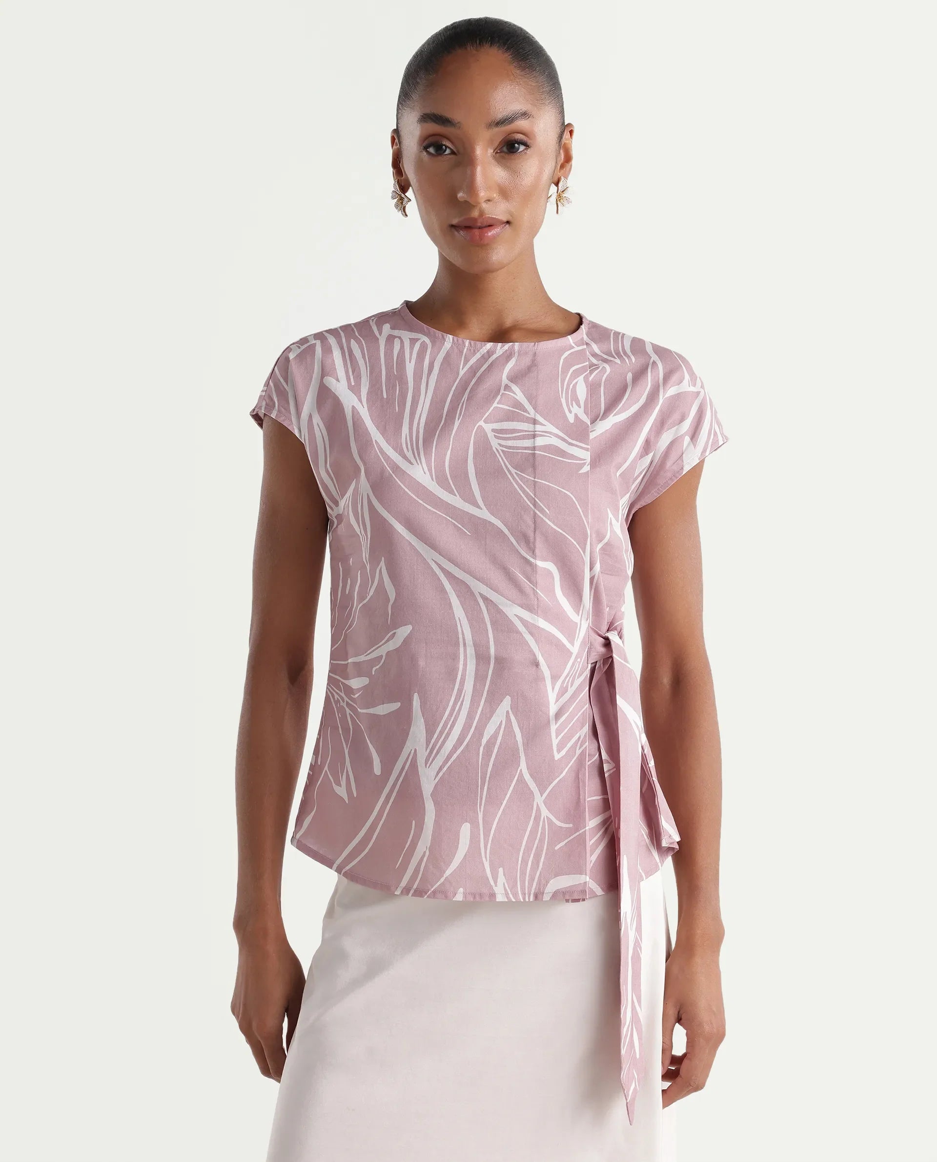 Rareism Women's Vabno Pink Cotton Crew Neck Regular Floral Print Top
