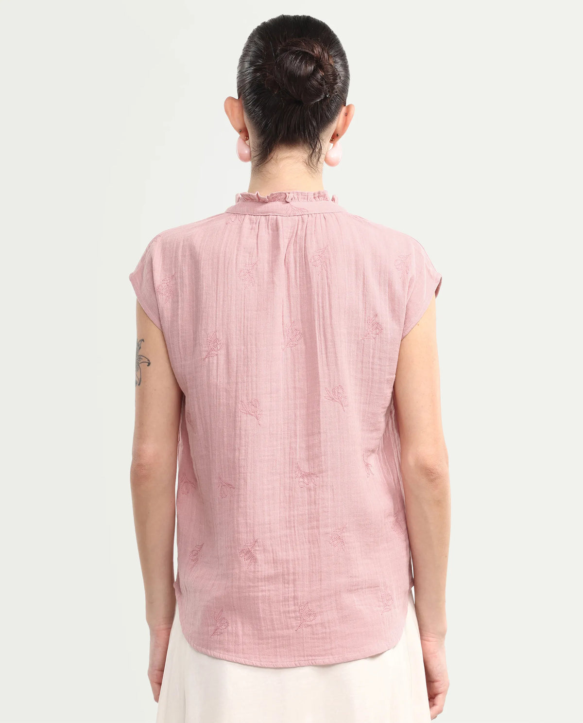 Rareism Women's Rudub Dusky Pink Cotton Ruffled Neck Regular Plain Top