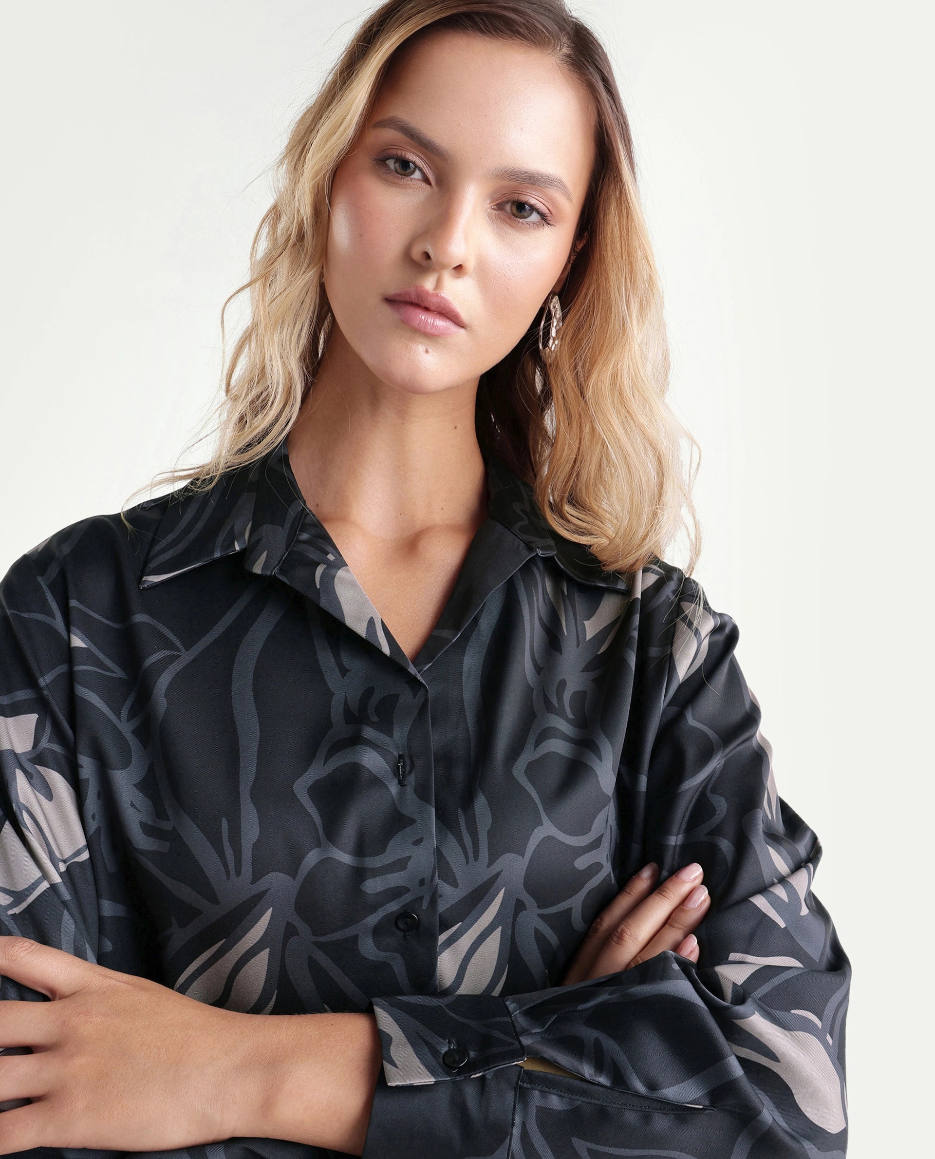 Rareism Women's Satino Black Abstract Satin Regular Long Sleeve Shirt