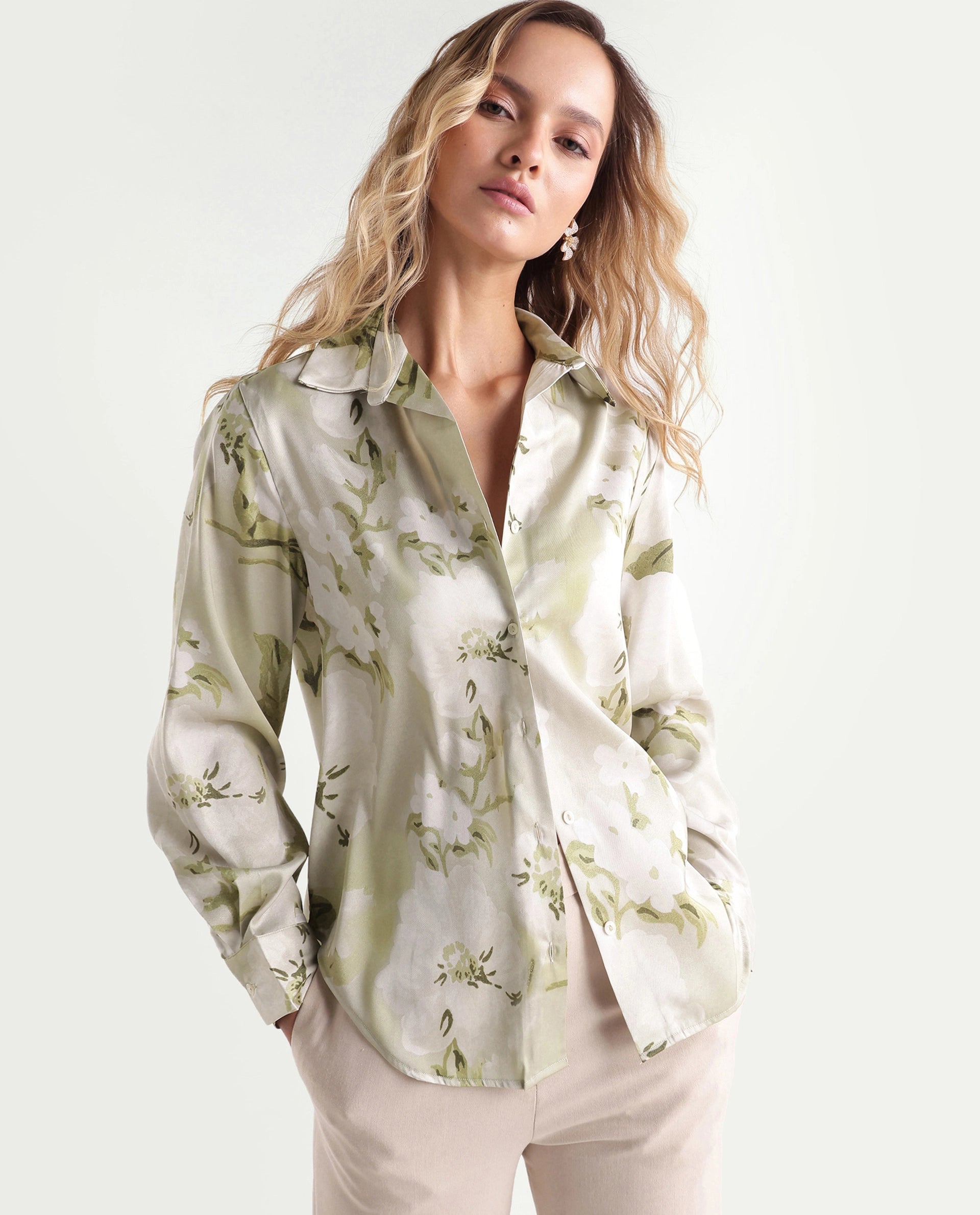 Rareism Women's Satino Light Green Abstract Polyester Regular Long Sleeves Shirt