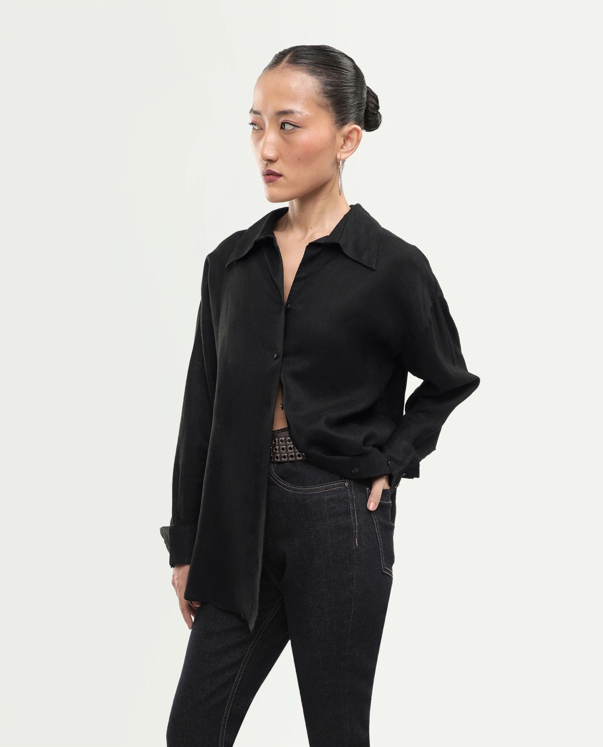 Rareism Women's Uganda Black Linen Spread Collar Regular Plain Shirt