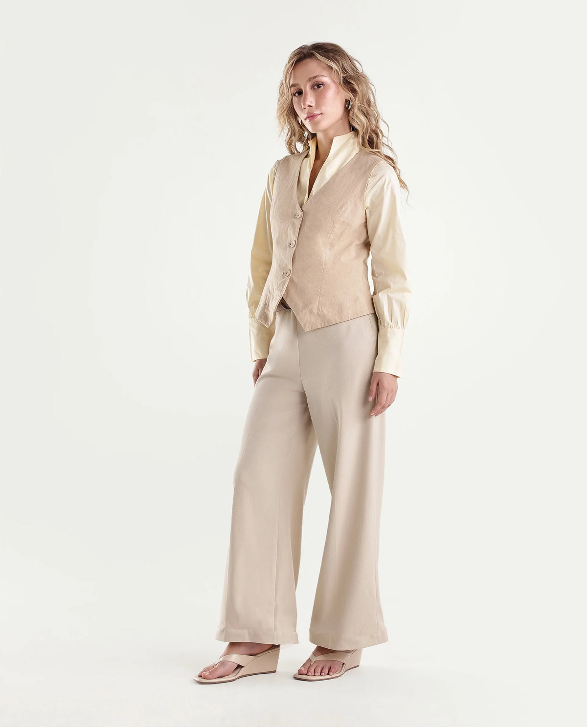 Rareism Women's Widy-Aw26 Beige Polyester Blend Wide Plain Trouser