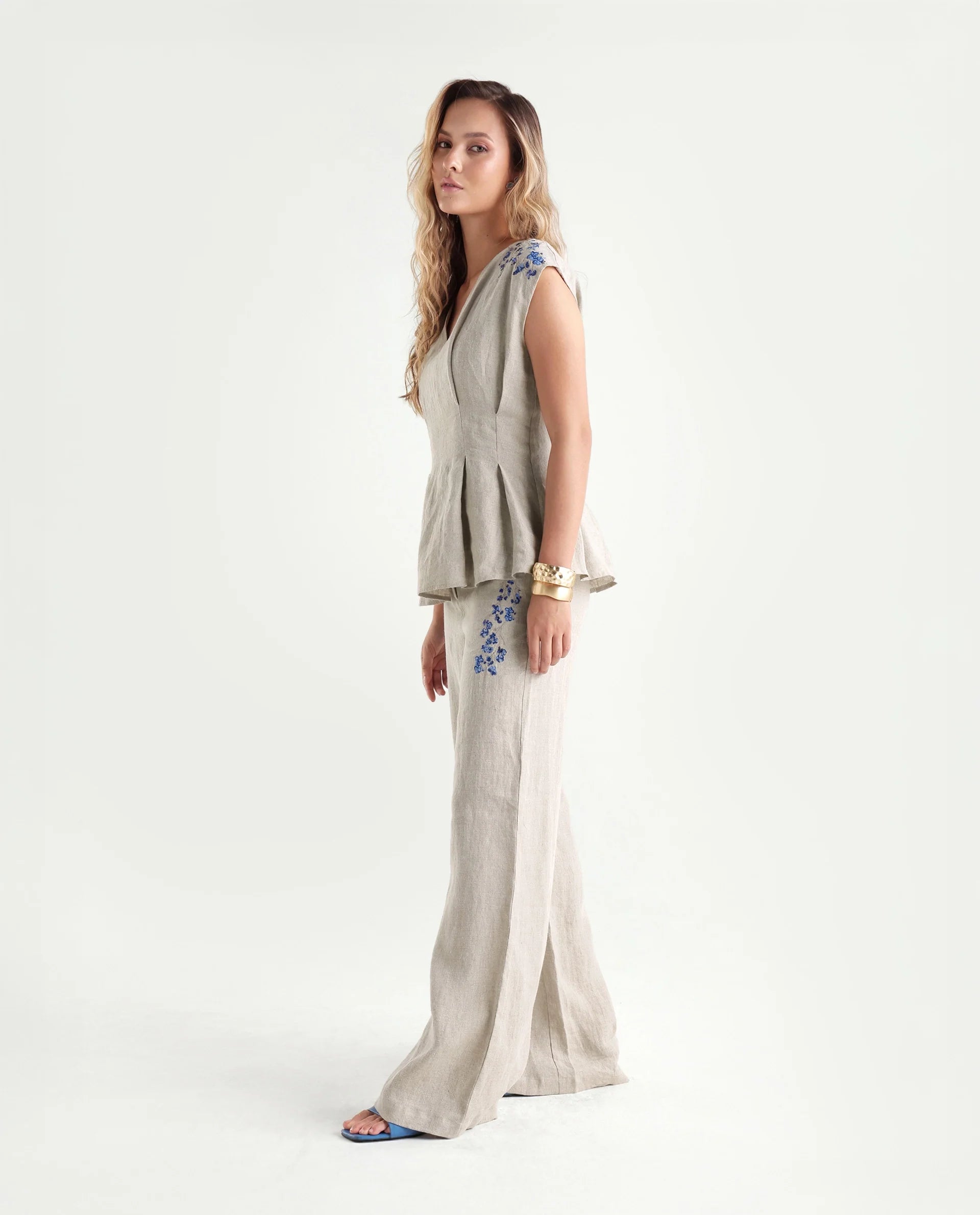 Rareism Women's Rubin-B Dusky Beige 100% Linen Button And Zip Wide Leg Plain Trouser