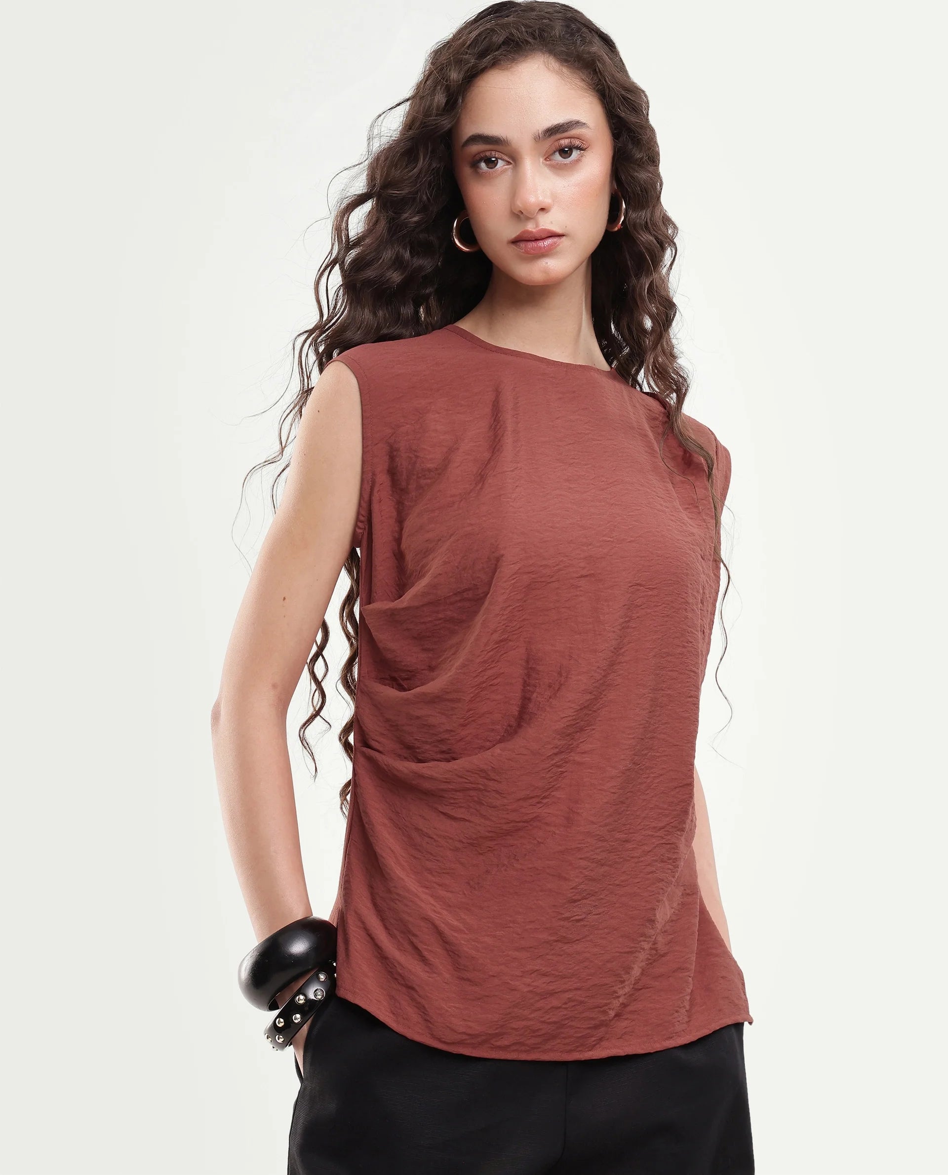 Rareism Women's Gica Dark Rust Plain Viscose Blend Regular Sleeveless Top