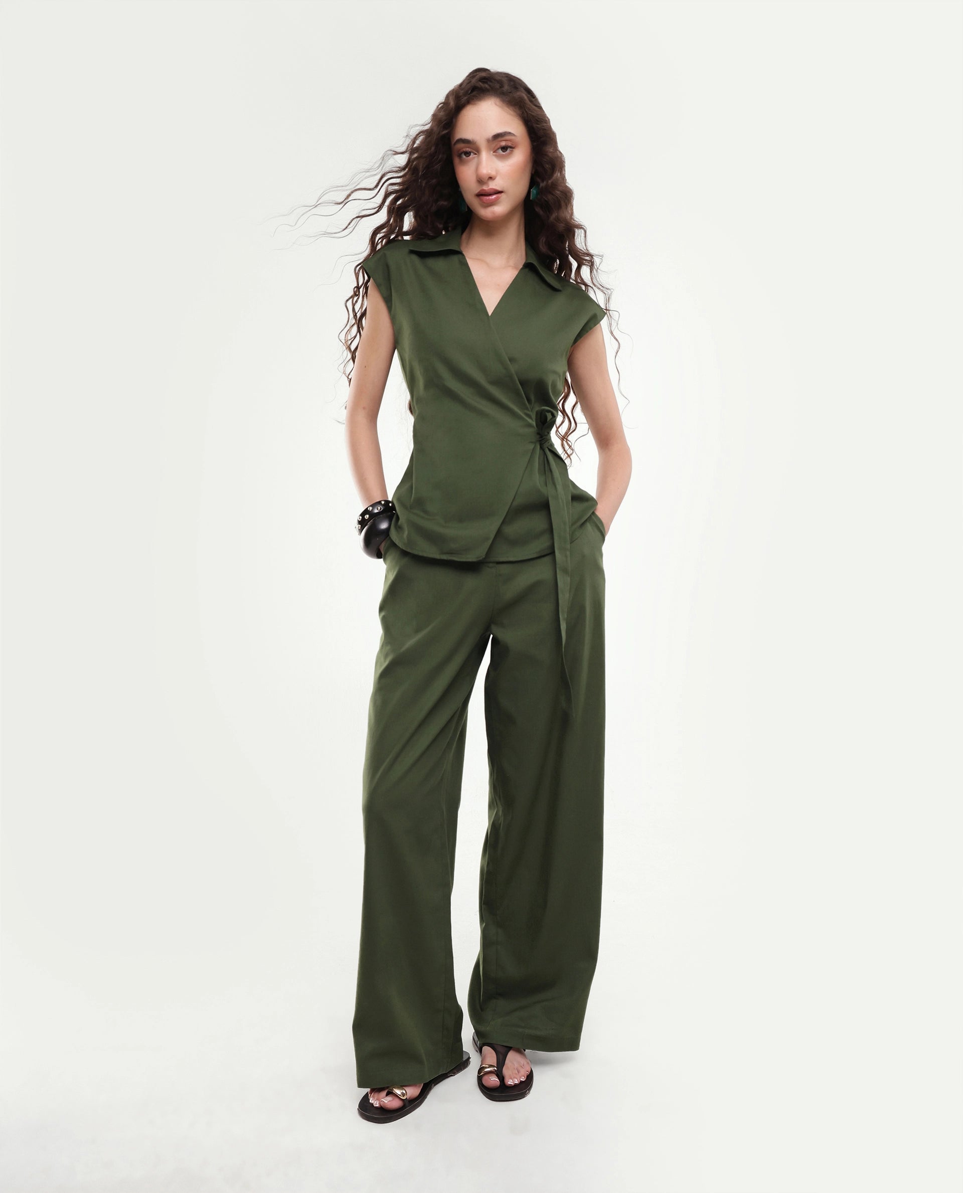 Rareism Women's Sylix-B Dark Olive Solid Cotton Straight Regular Trouser
